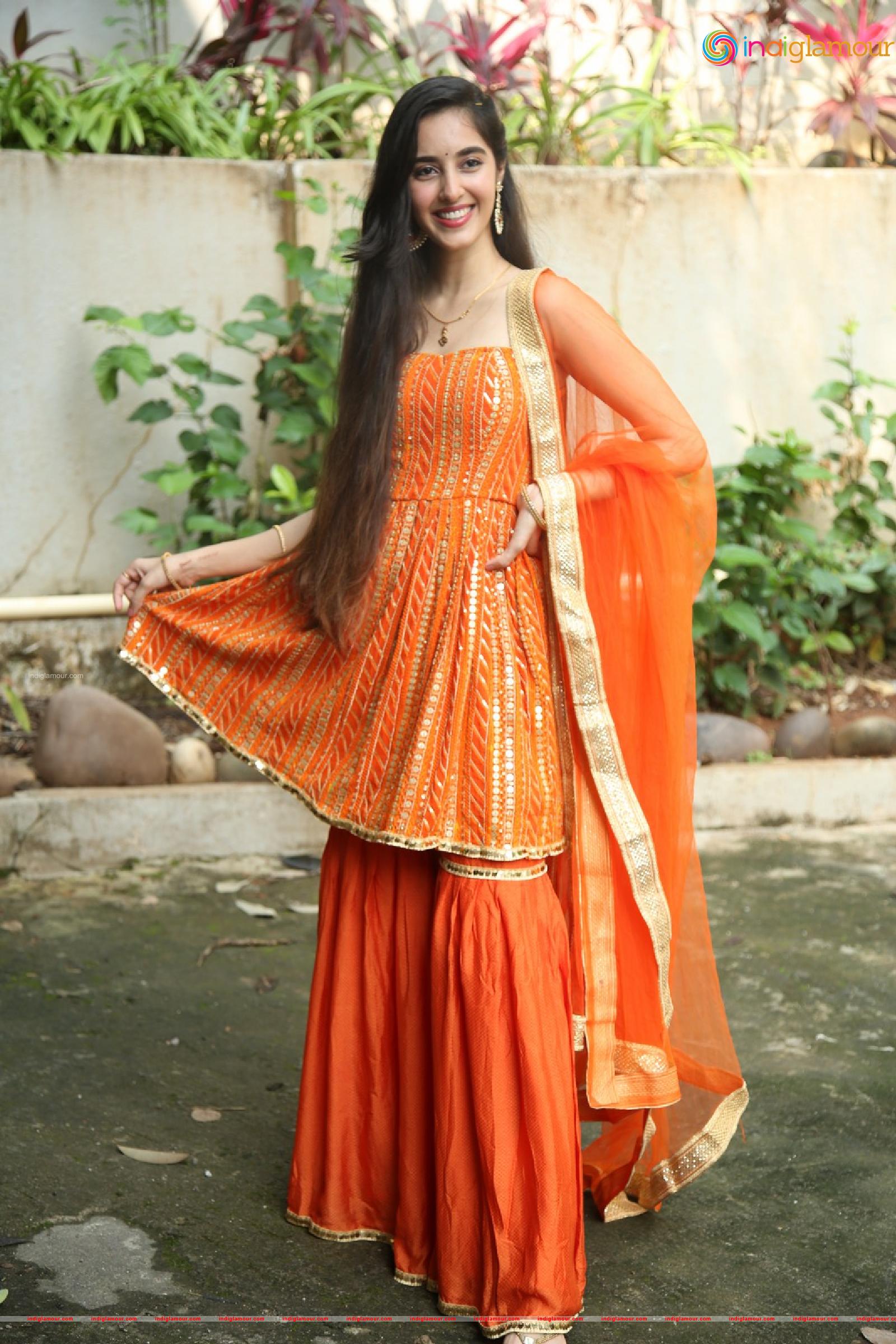 Simrat Kaur Actress hd photo