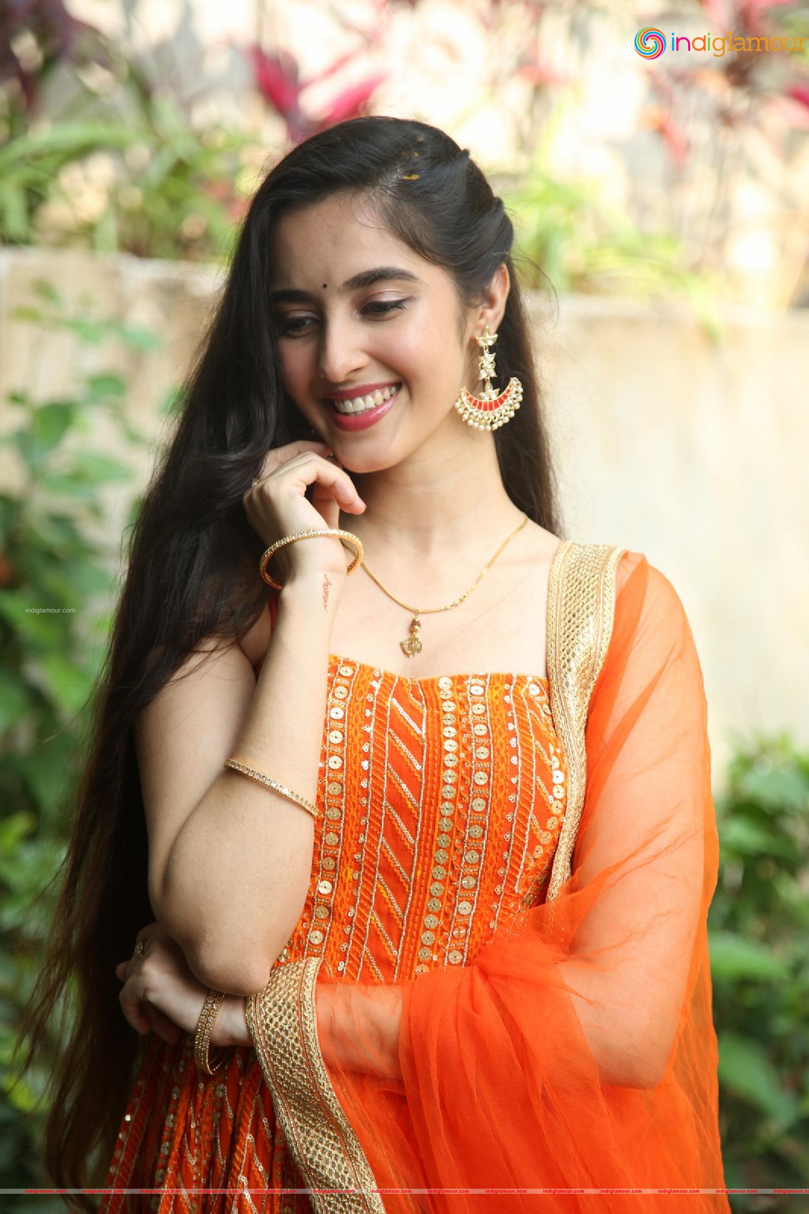 Simrat Kaur Actress hd photo