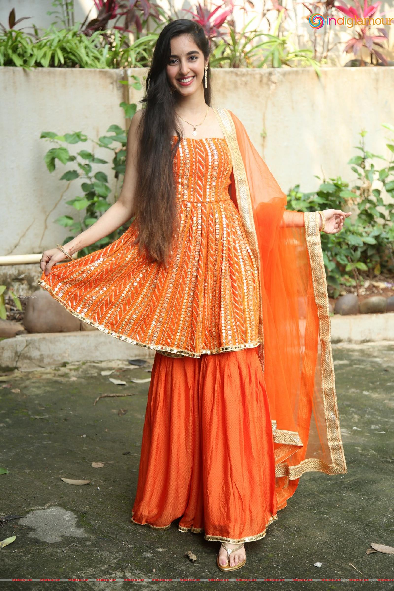Simrat Kaur Actress hd photo