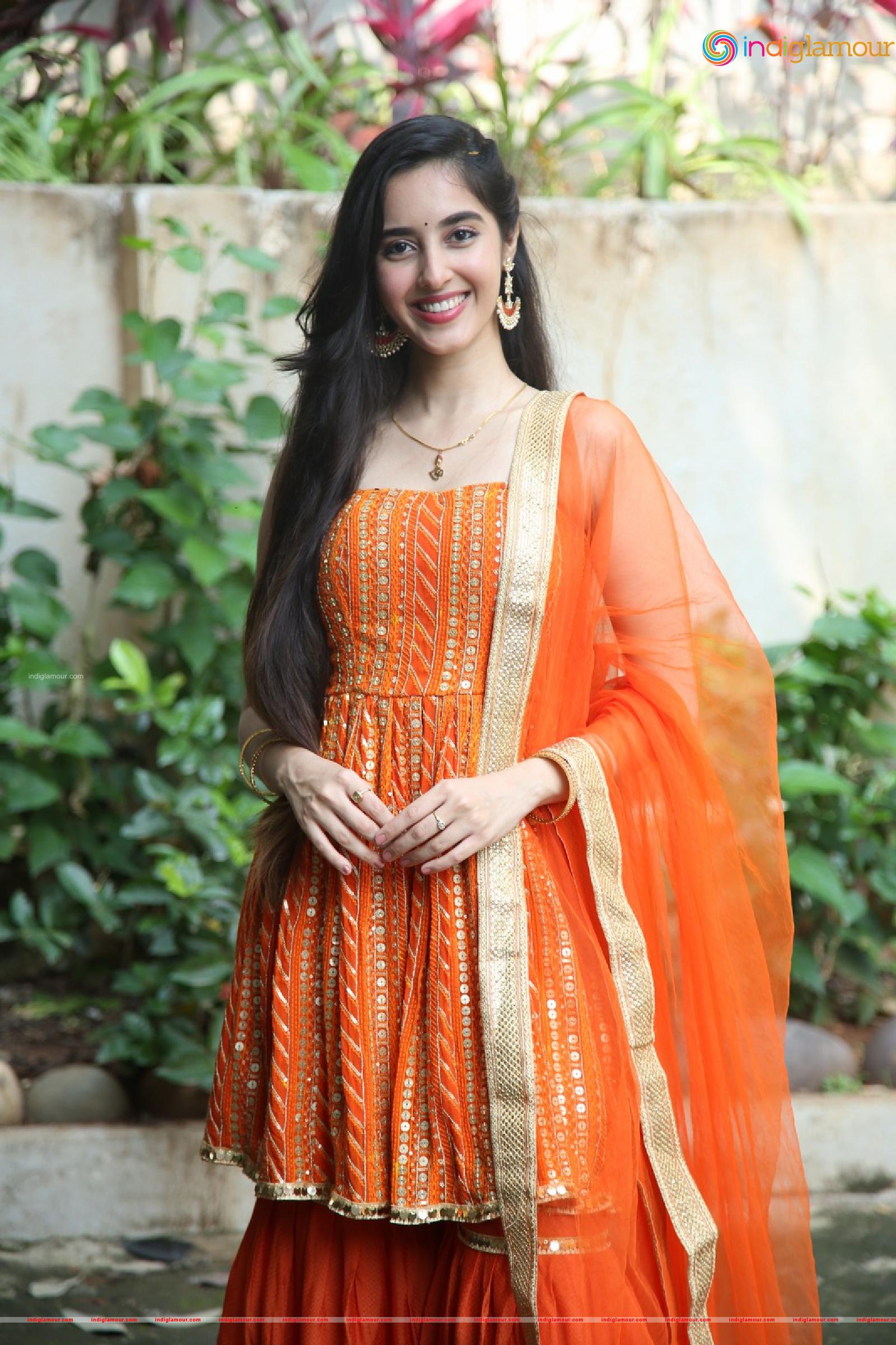 Simrat Kaur Actress hd photo