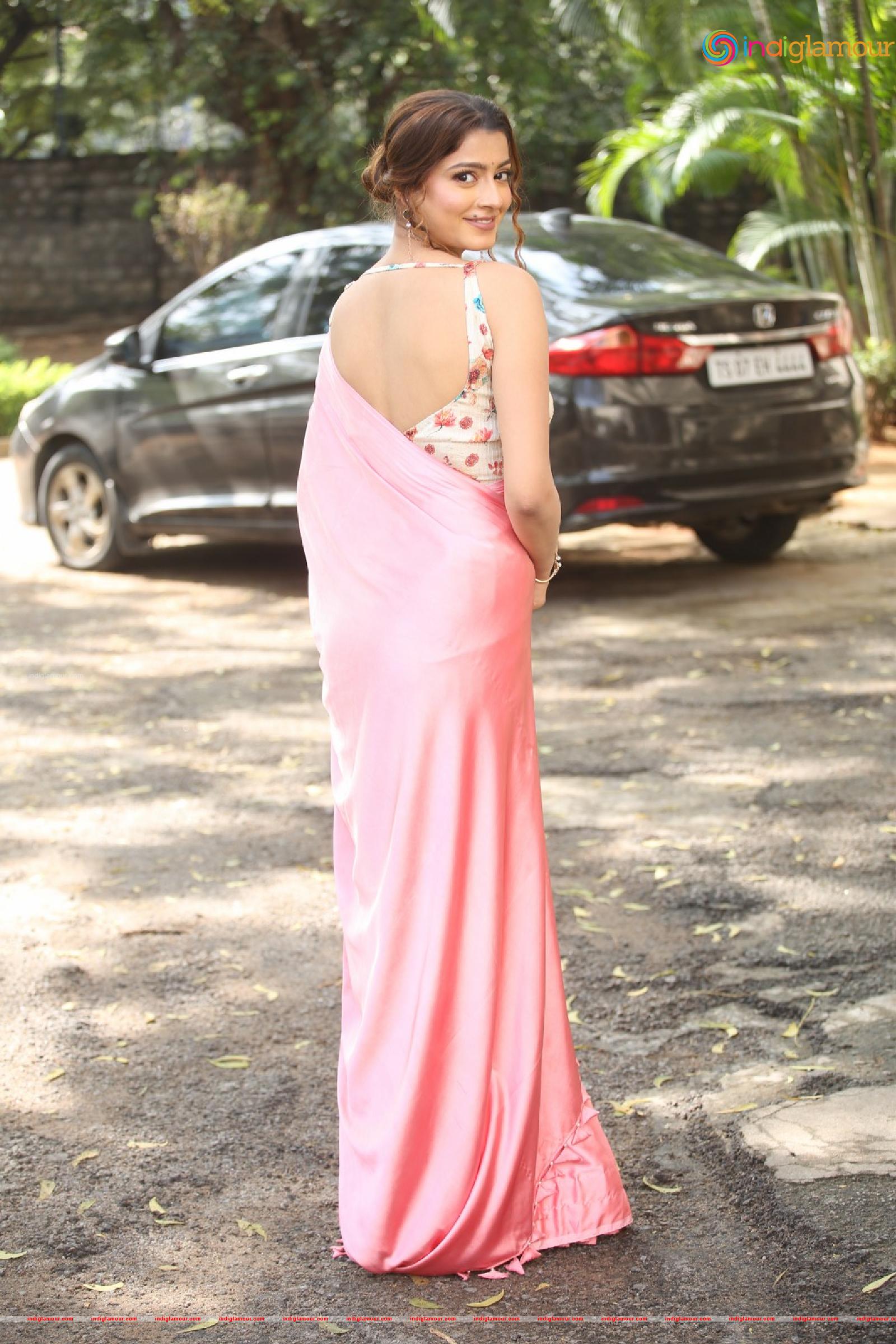Urvashirai Actress hd photo