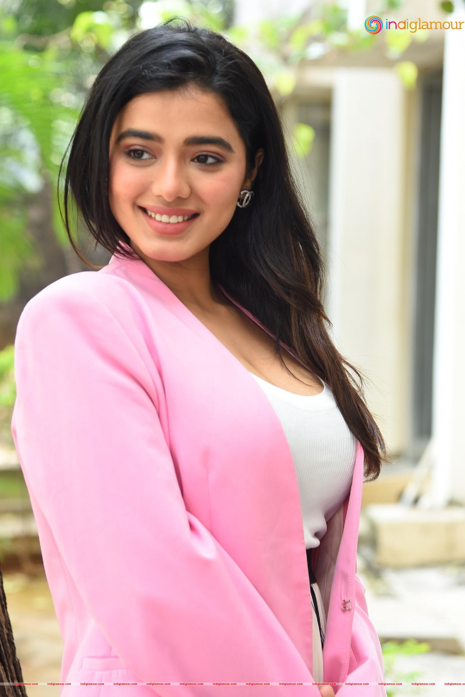 Ketika Sharma Actress hd photo
