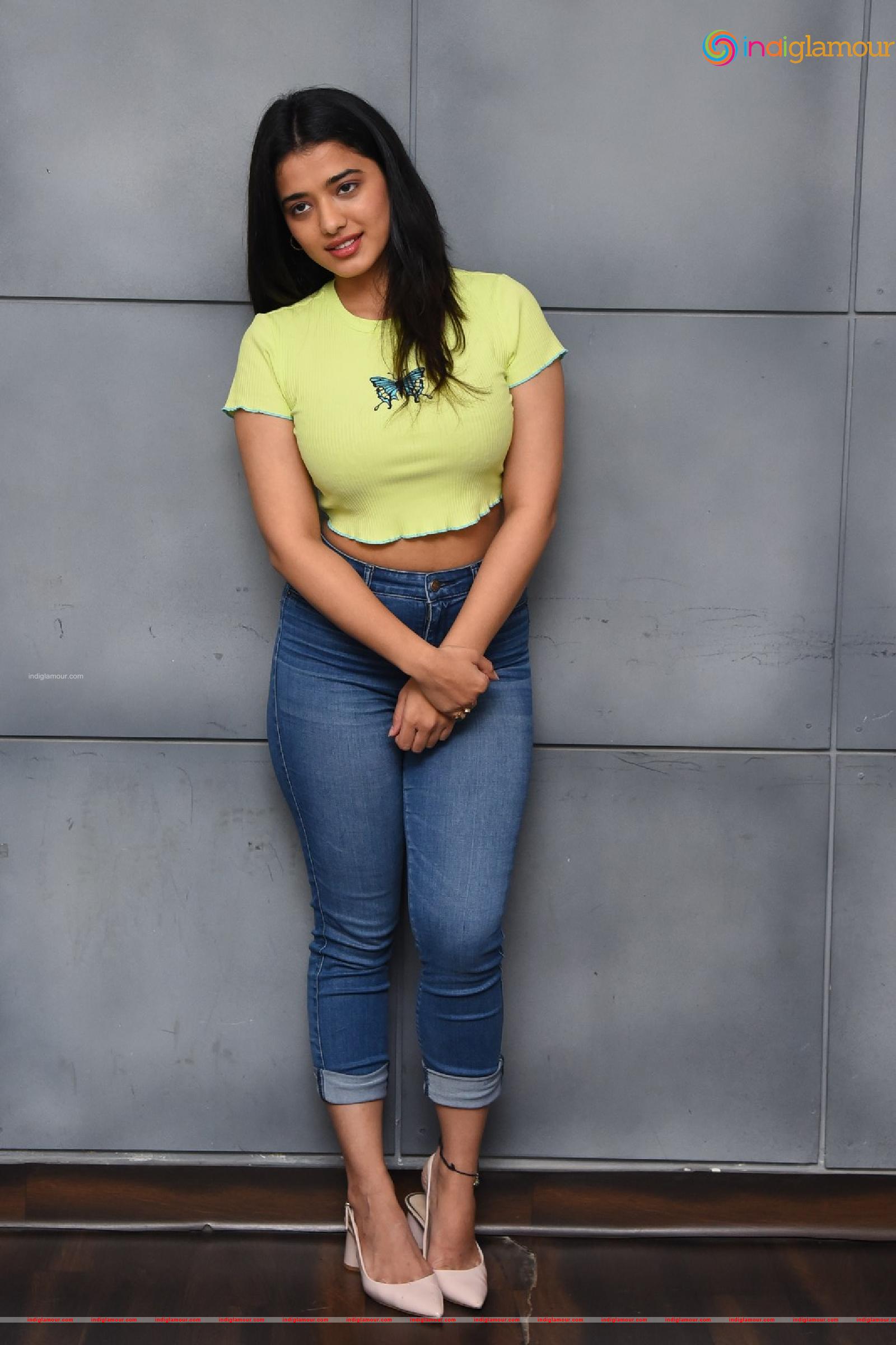Ketika Sharma Actress hd photo