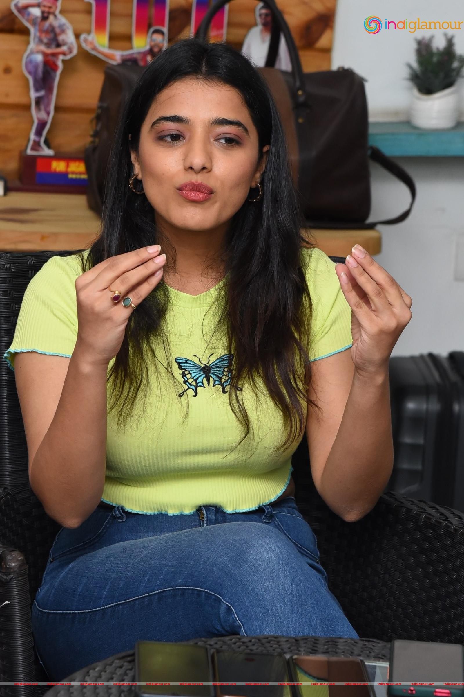 Ketika Sharma Actress hd photo