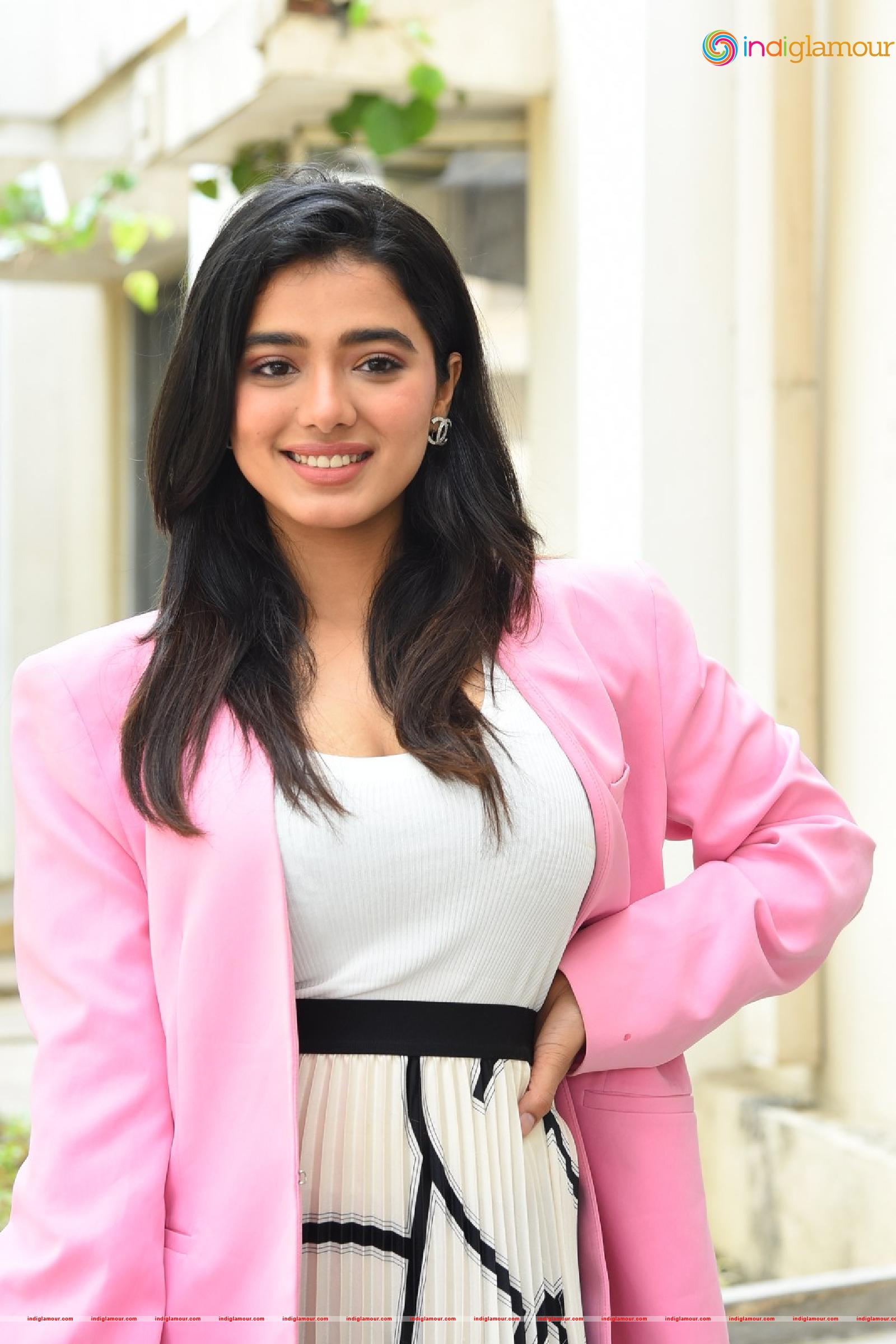 Ketika Sharma Actress hd photo