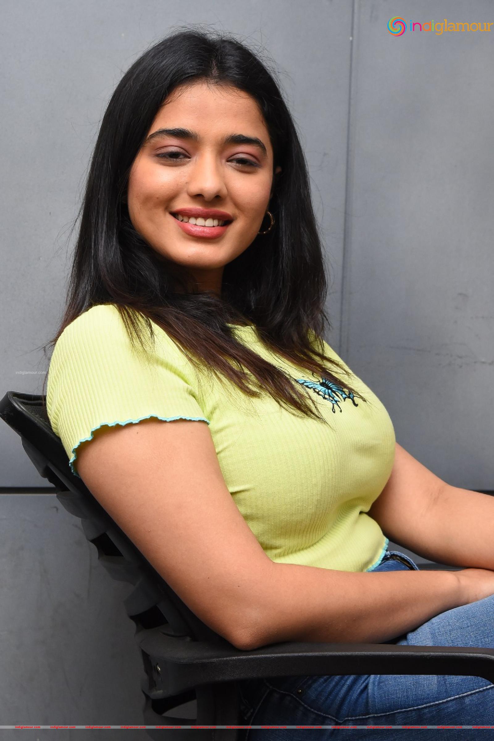 Ketika Sharma Actress hd photo