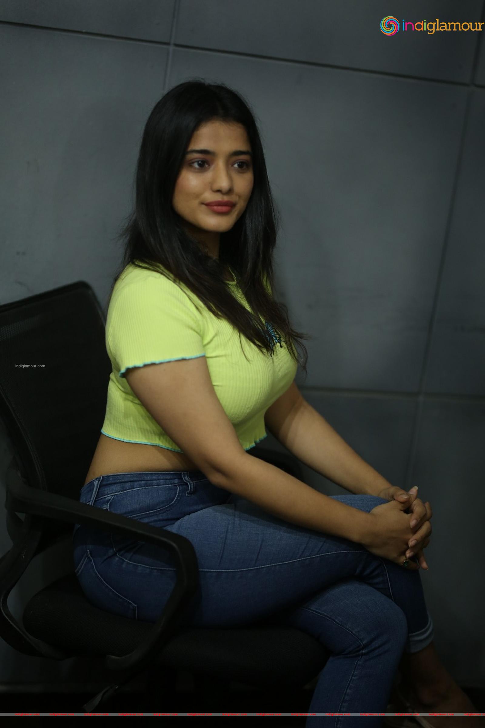 Ketika Sharma Actress hd photo