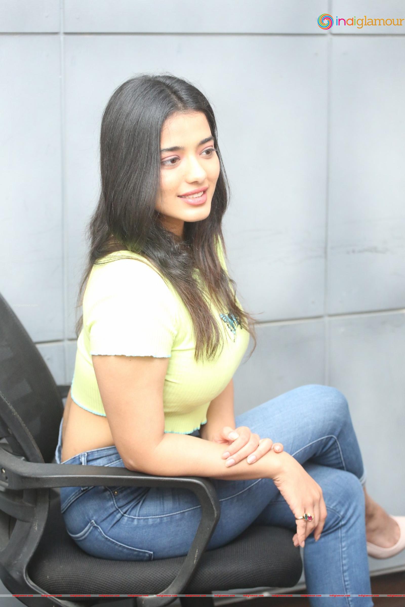 Ketika Sharma Actress hd photo