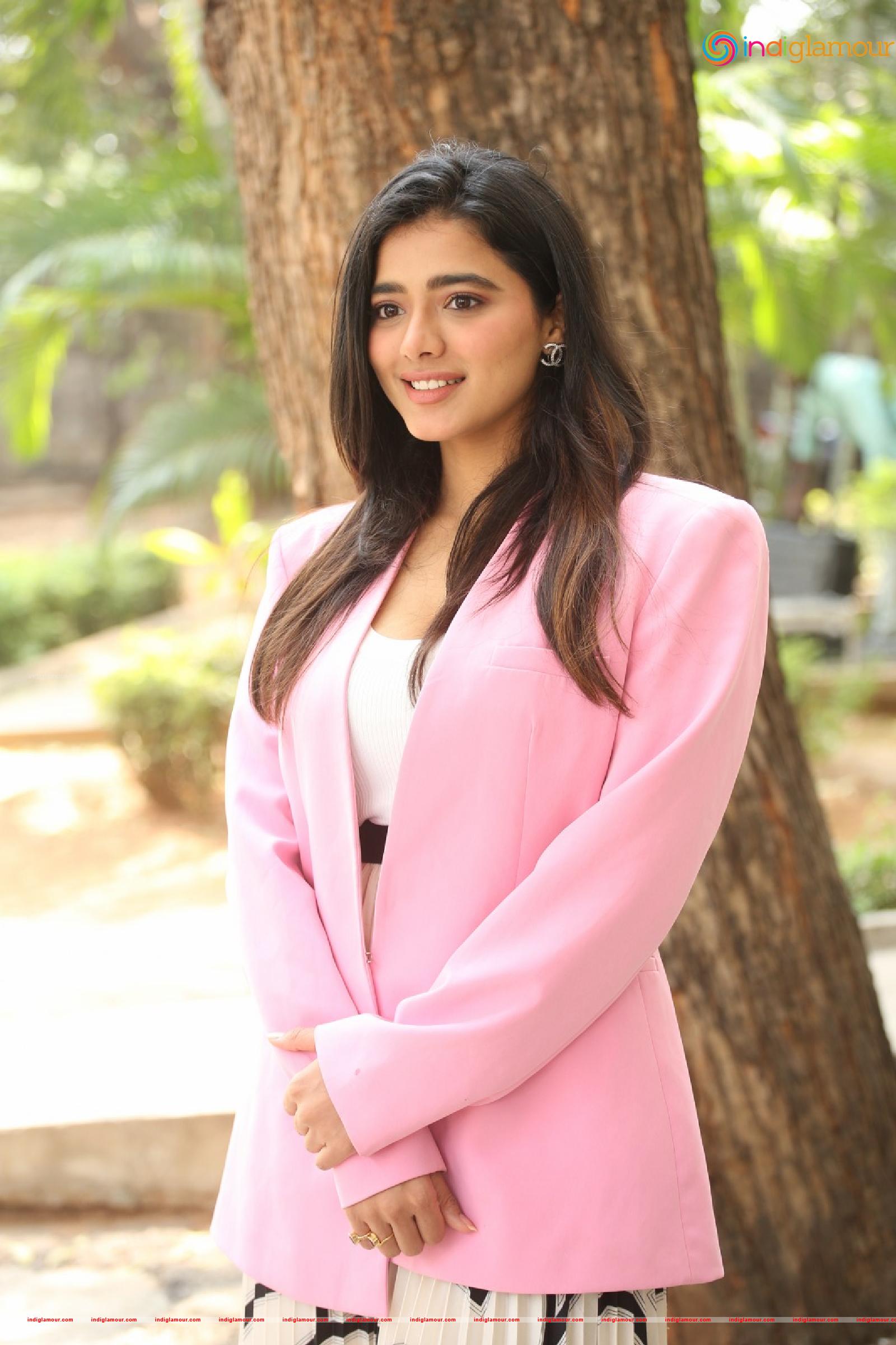 Ketika Sharma Actress hd photo