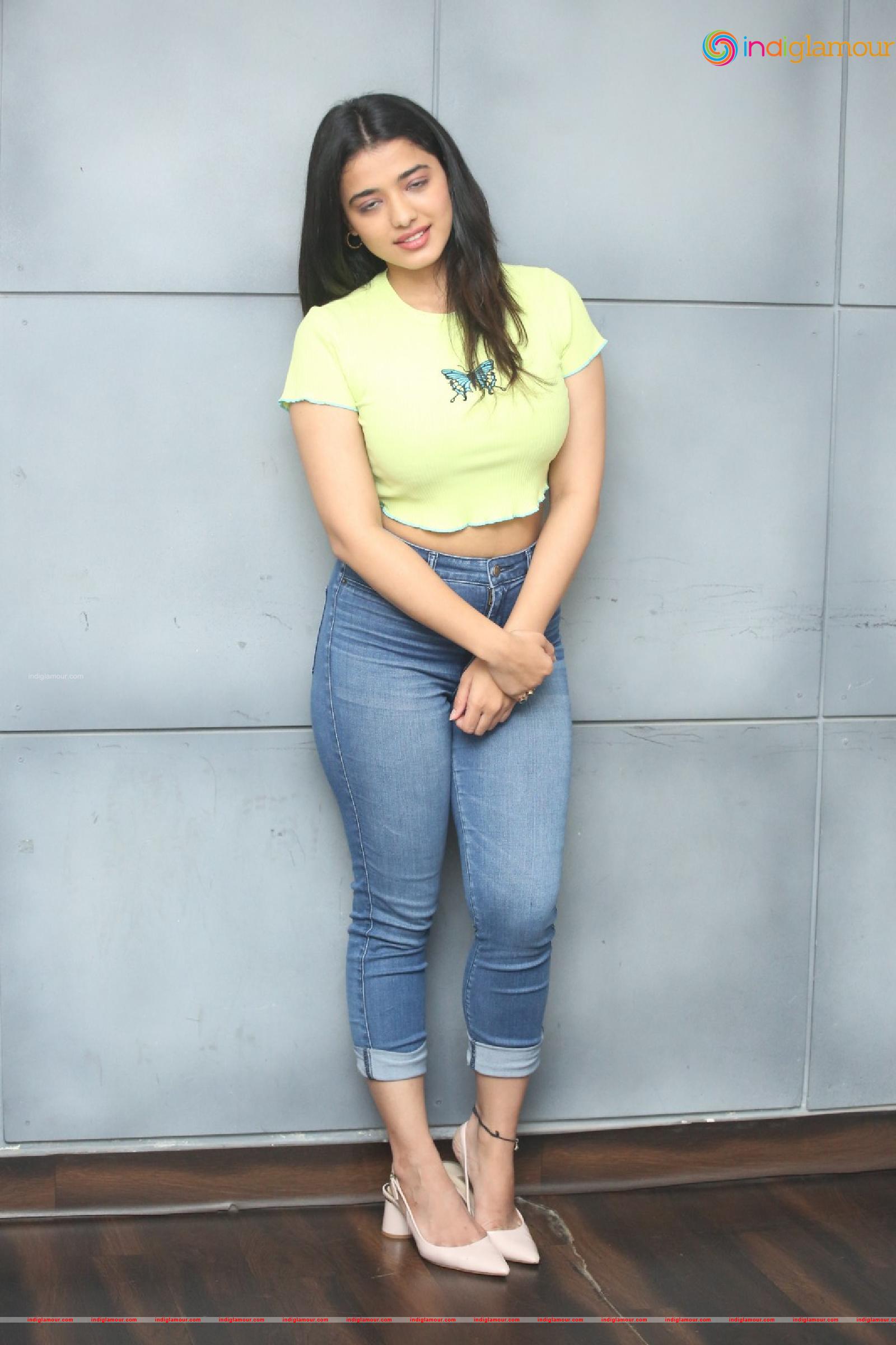 Ketika Sharma Actress hd photo