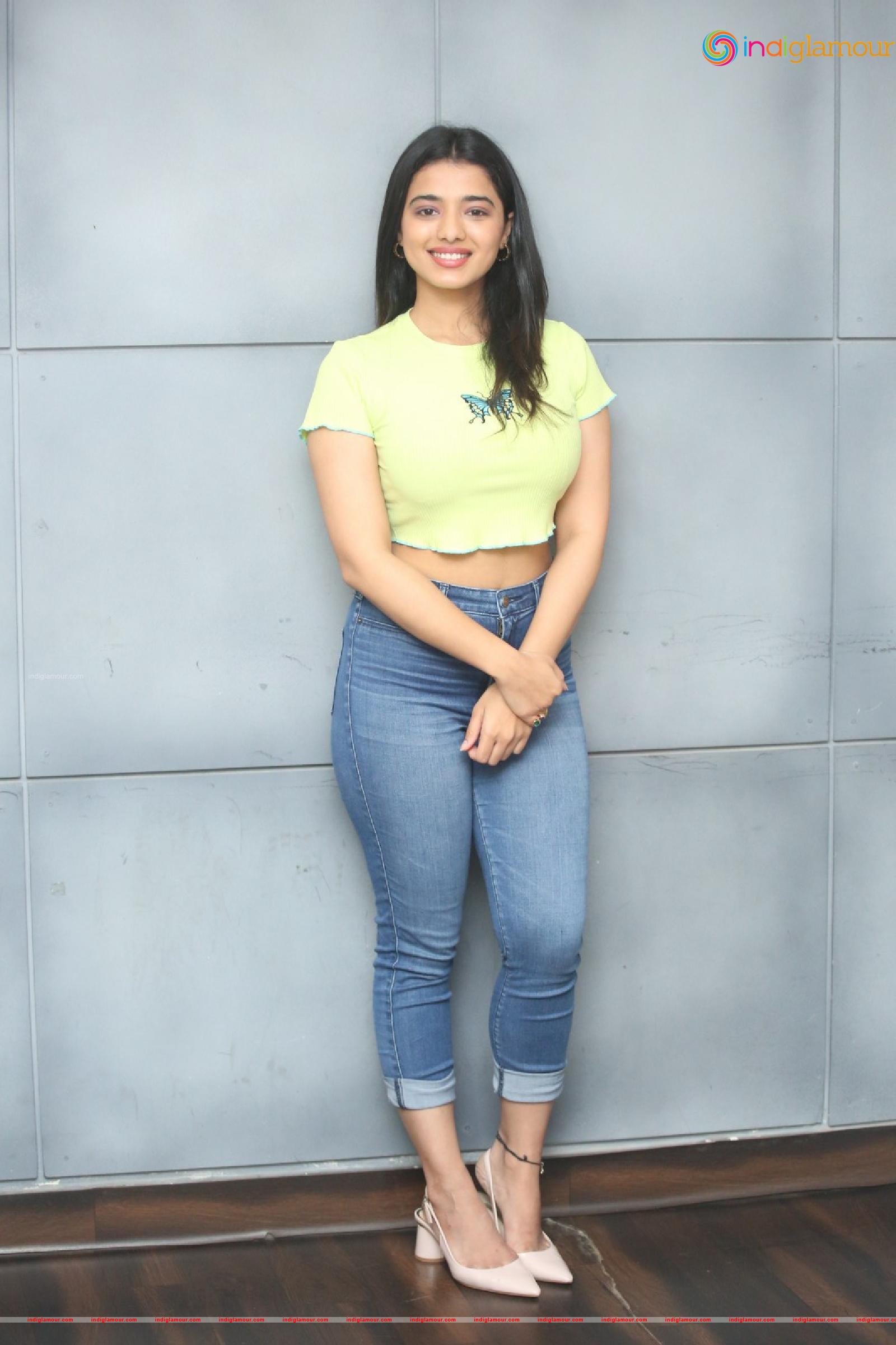 Ketika Sharma Actress hd photo