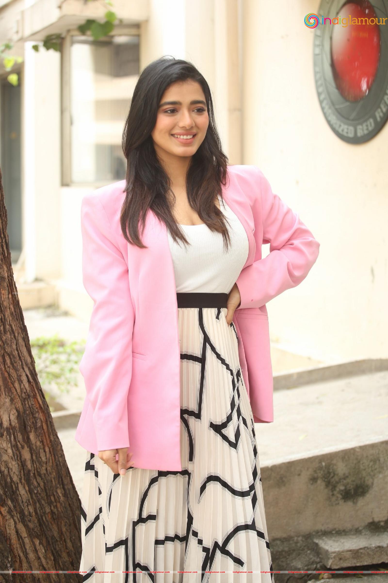 Ketika Sharma Actress hd photo
