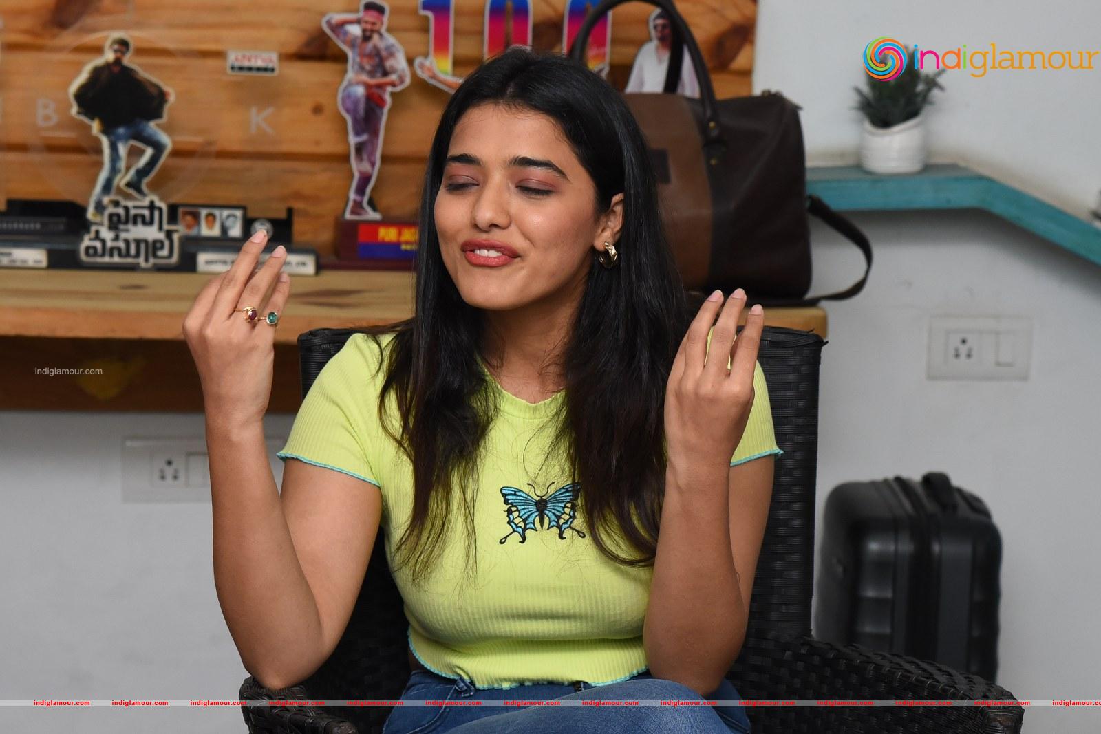 Ketika Sharma Actress hd photo