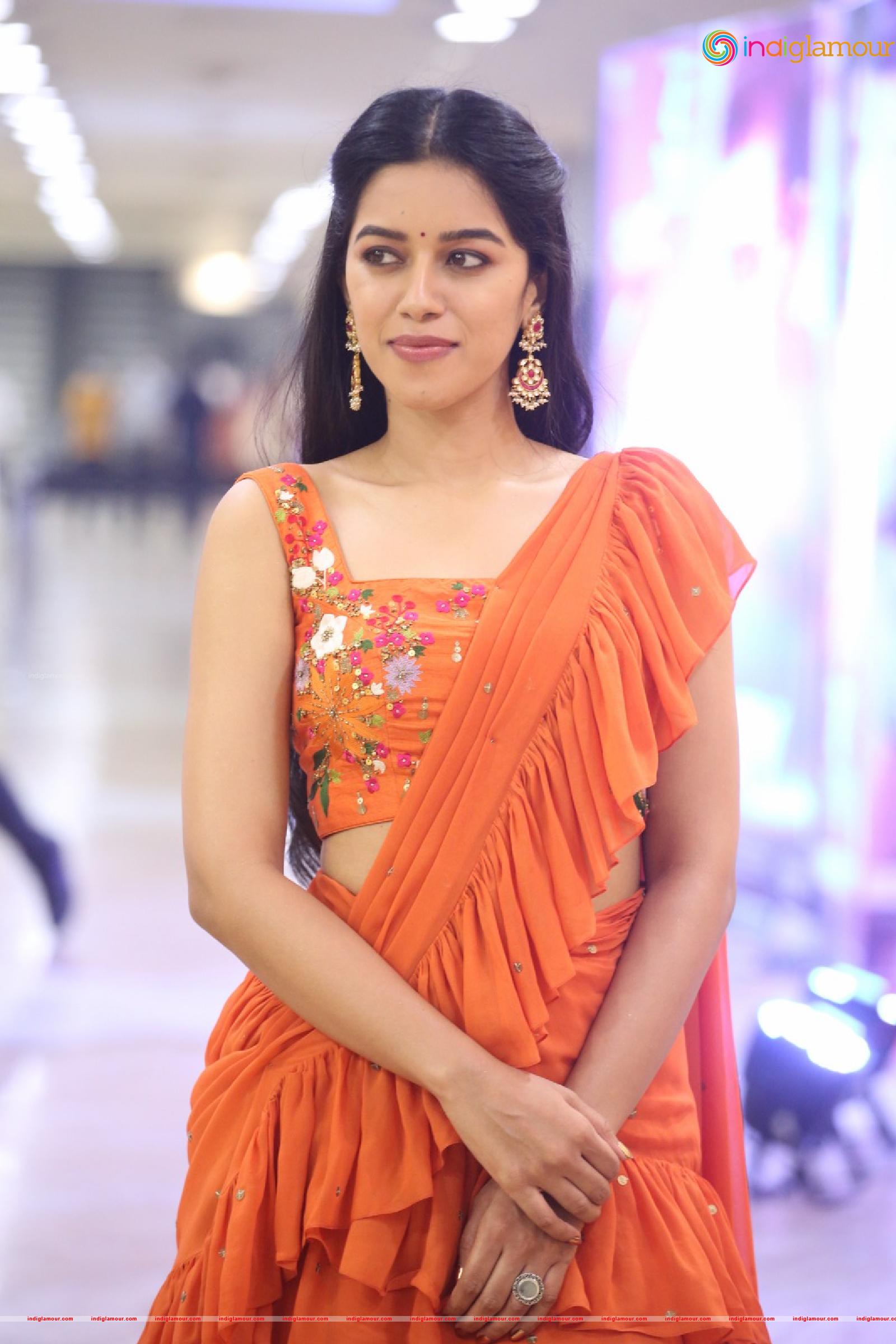 Mirnalini Ravi Actress hd photo