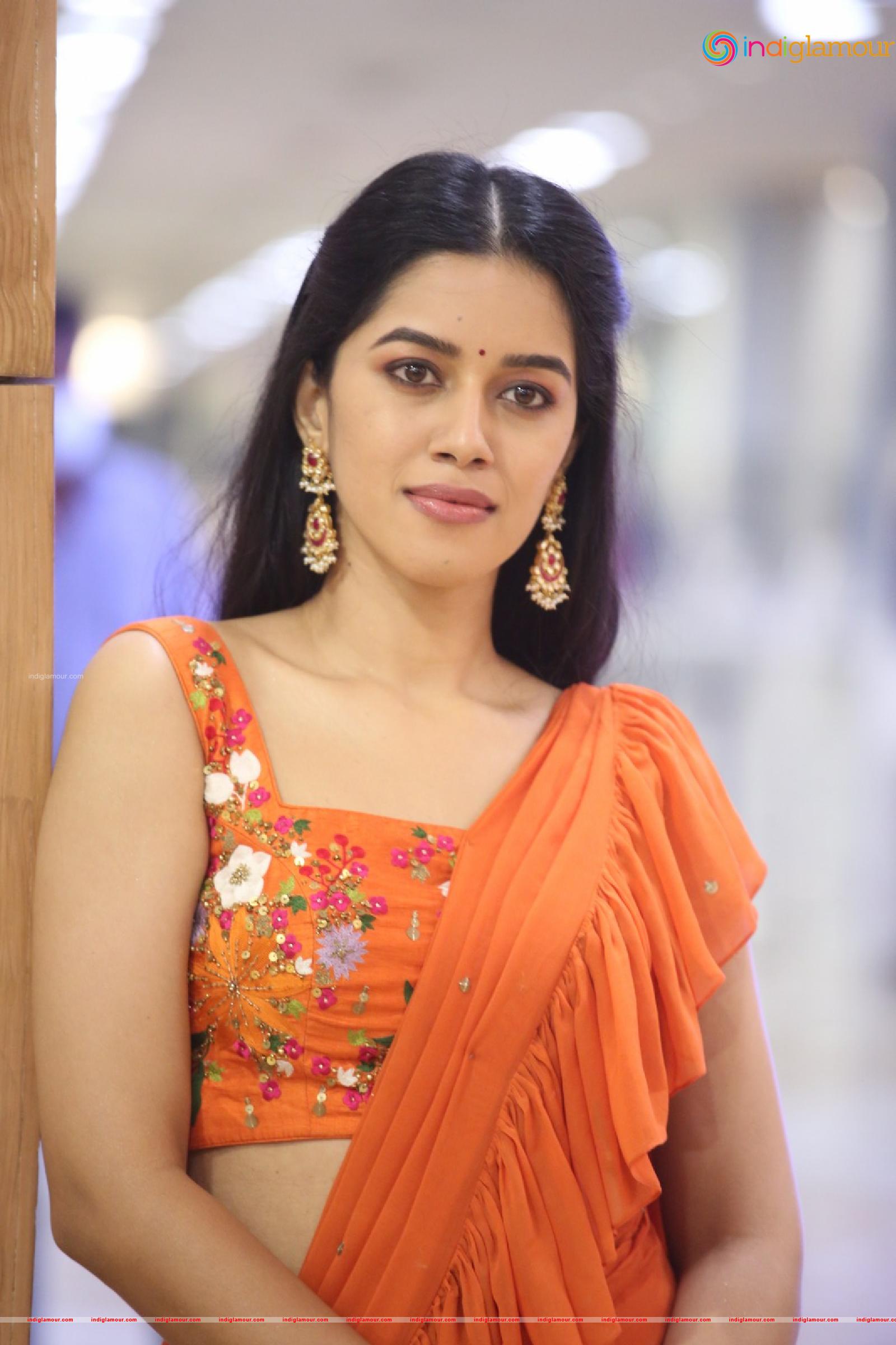Mirnalini Ravi Actress hd photo