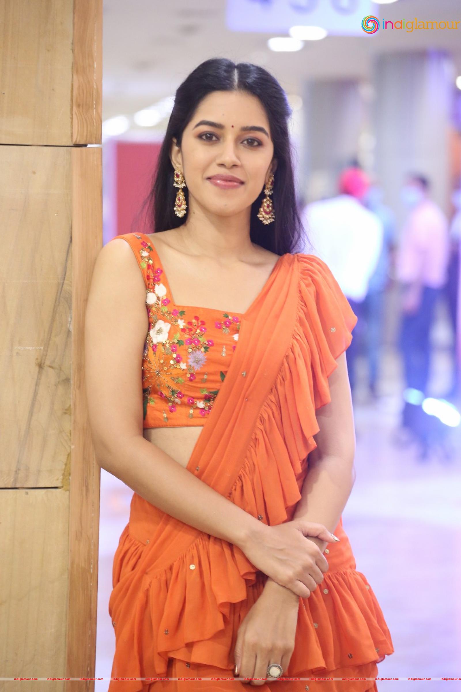 Mirnalini Ravi Actress hd photo
