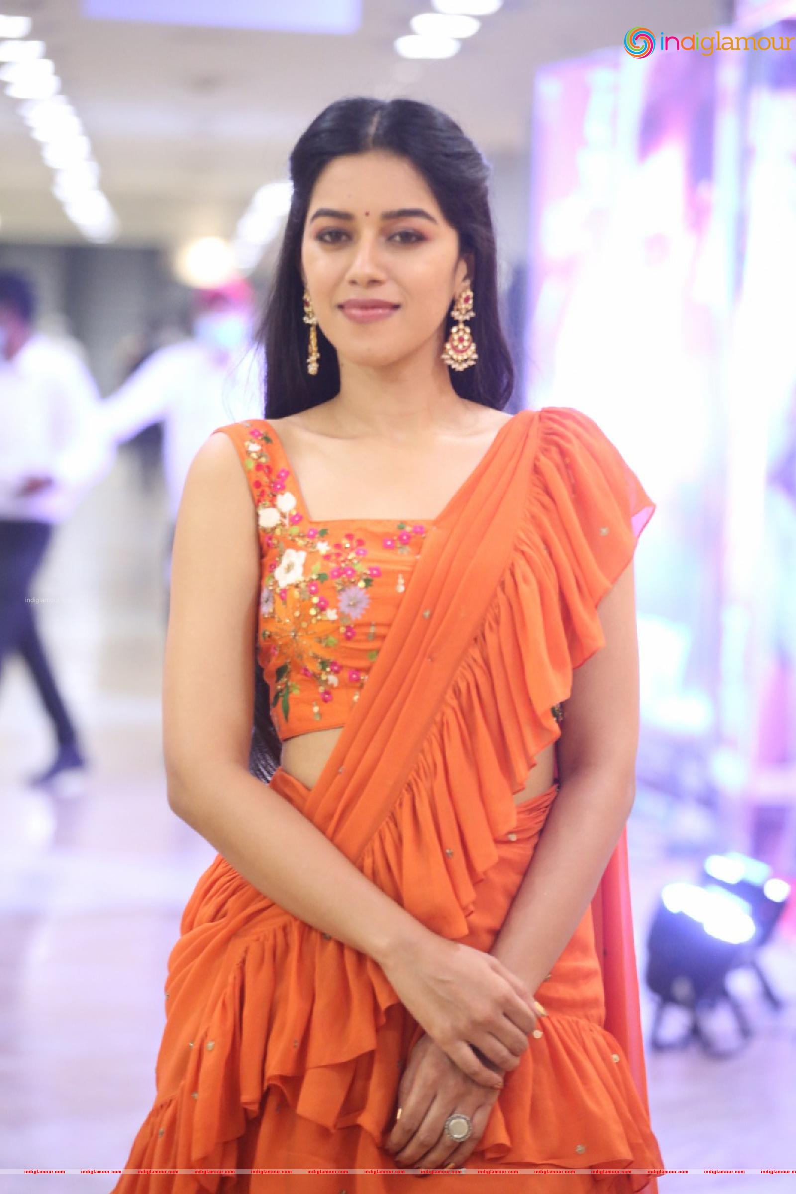 Mirnalini Ravi Actress hd photo