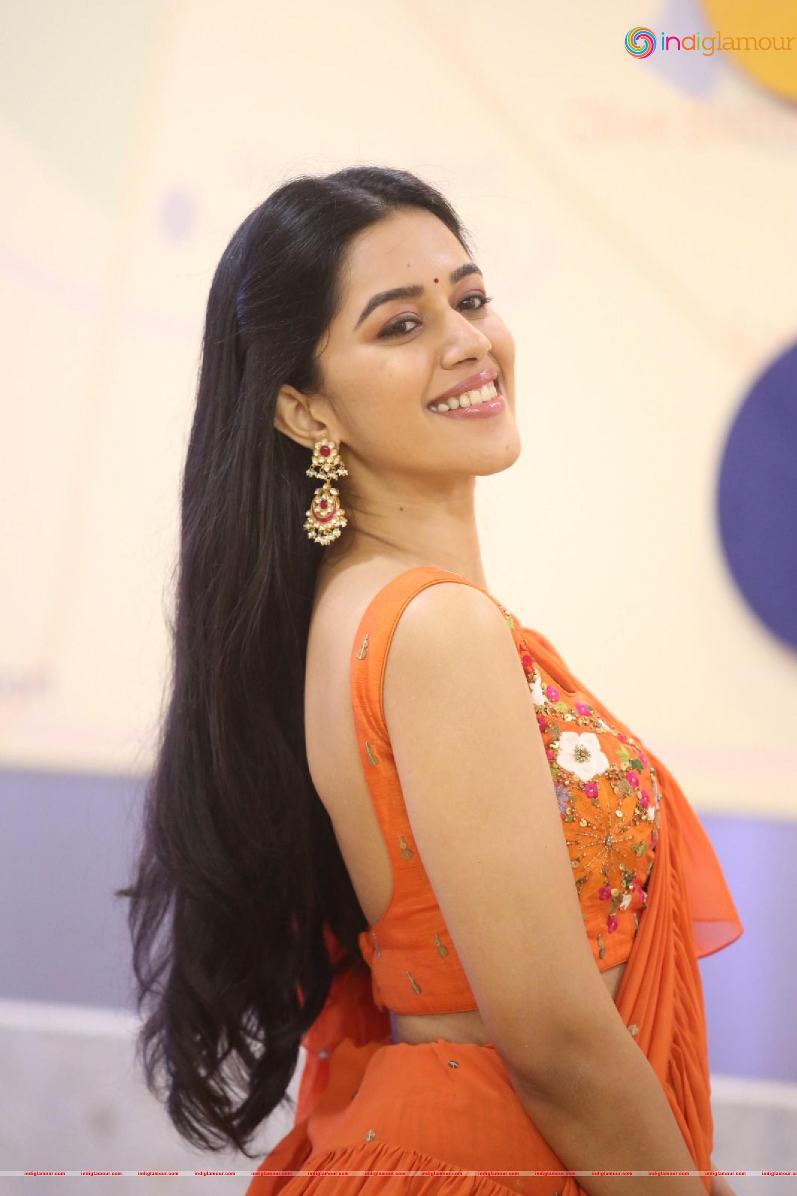 Mirnalini Ravi Actress hd photo
