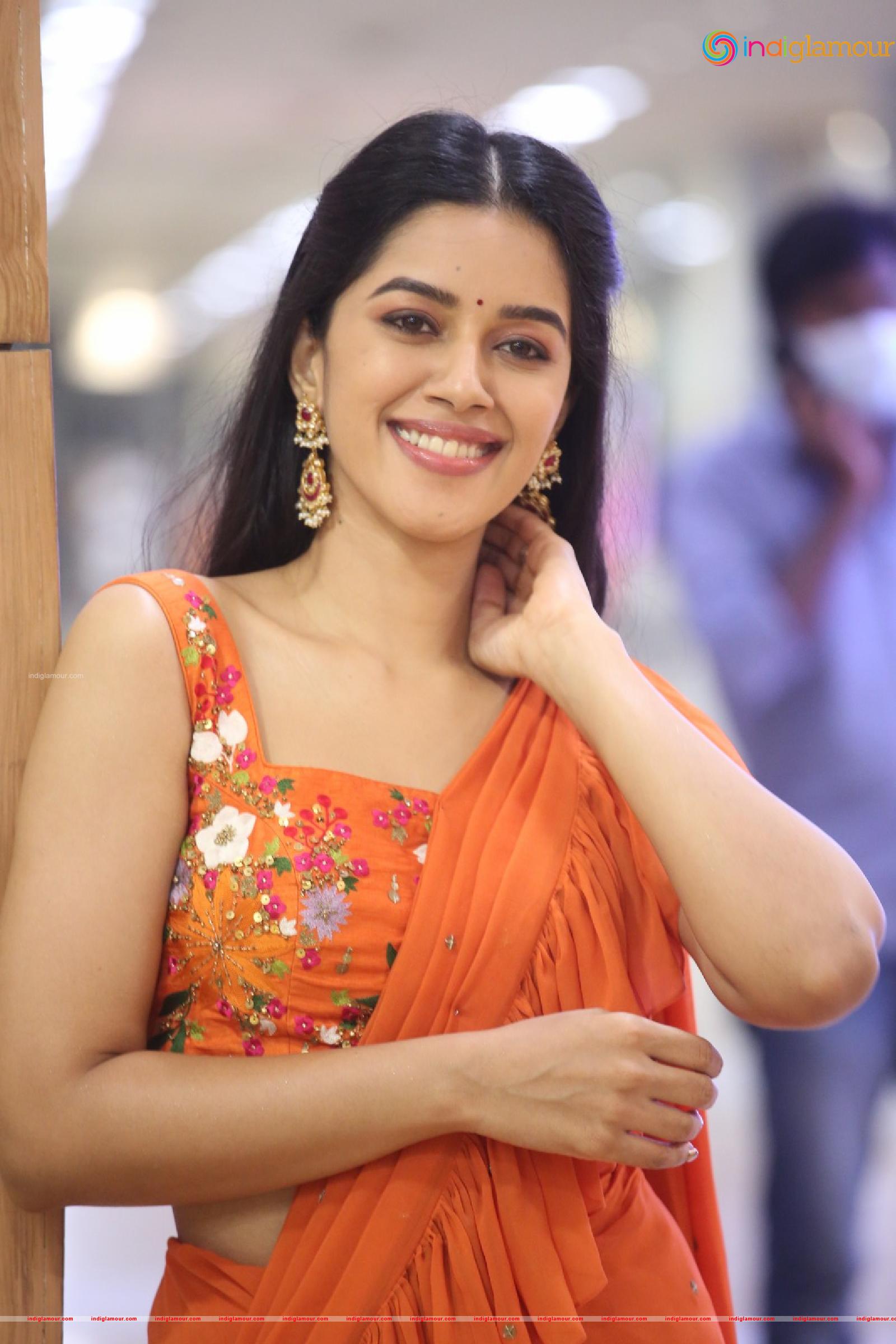 Mirnalini Ravi Actress hd photo