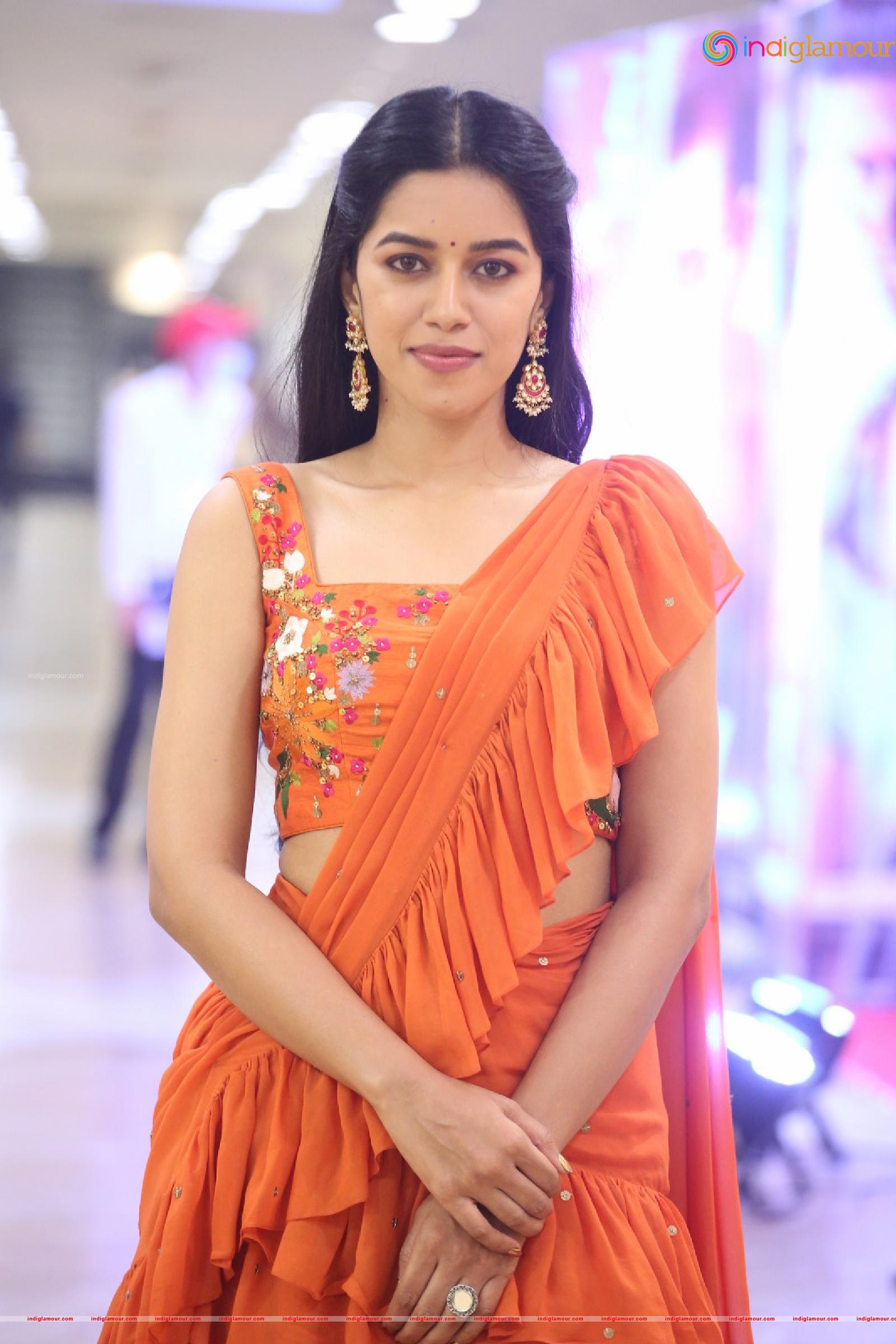 Mirnalini Ravi Actress hd photo