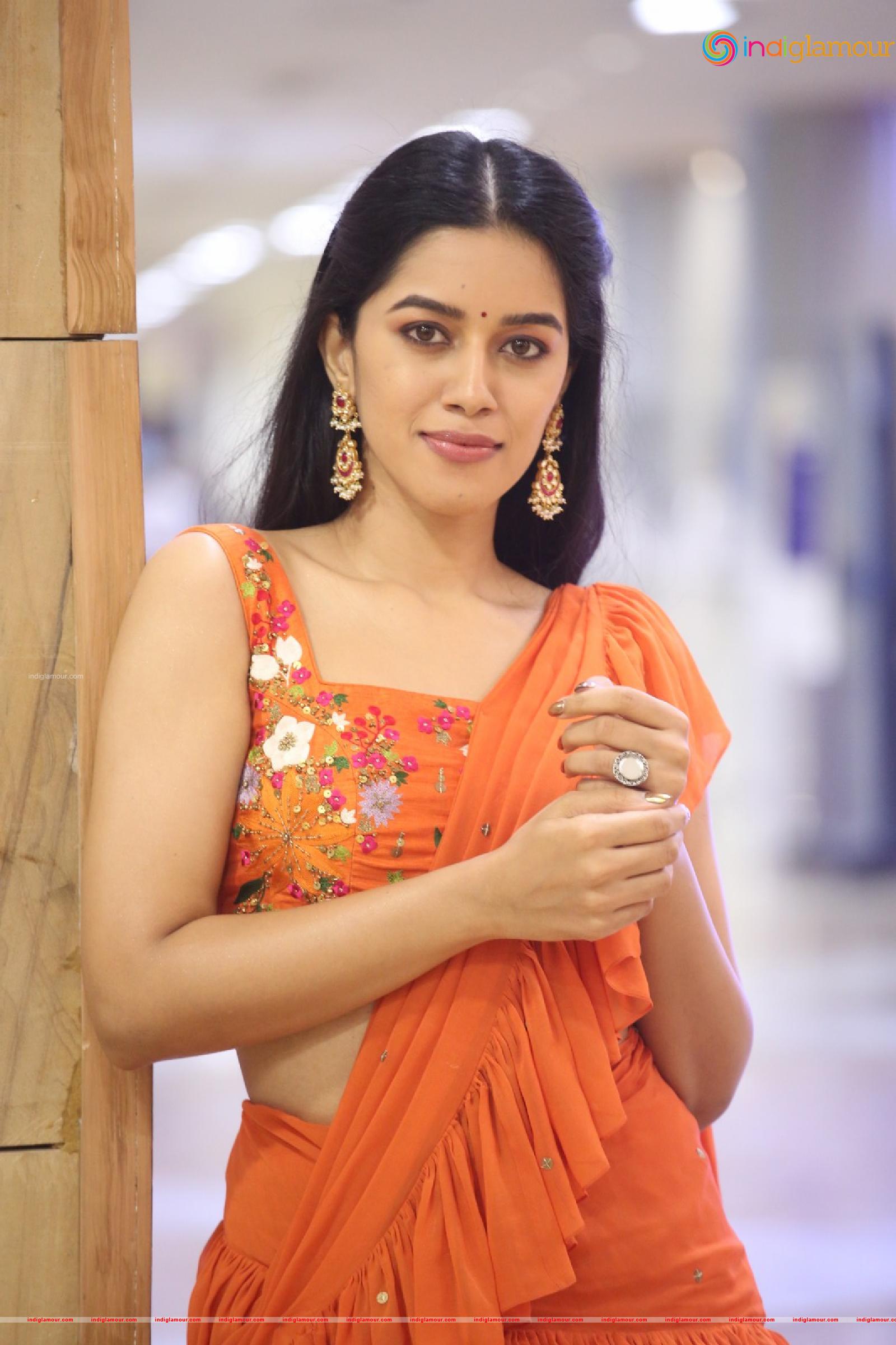 Mirnalini Ravi Actress hd photo