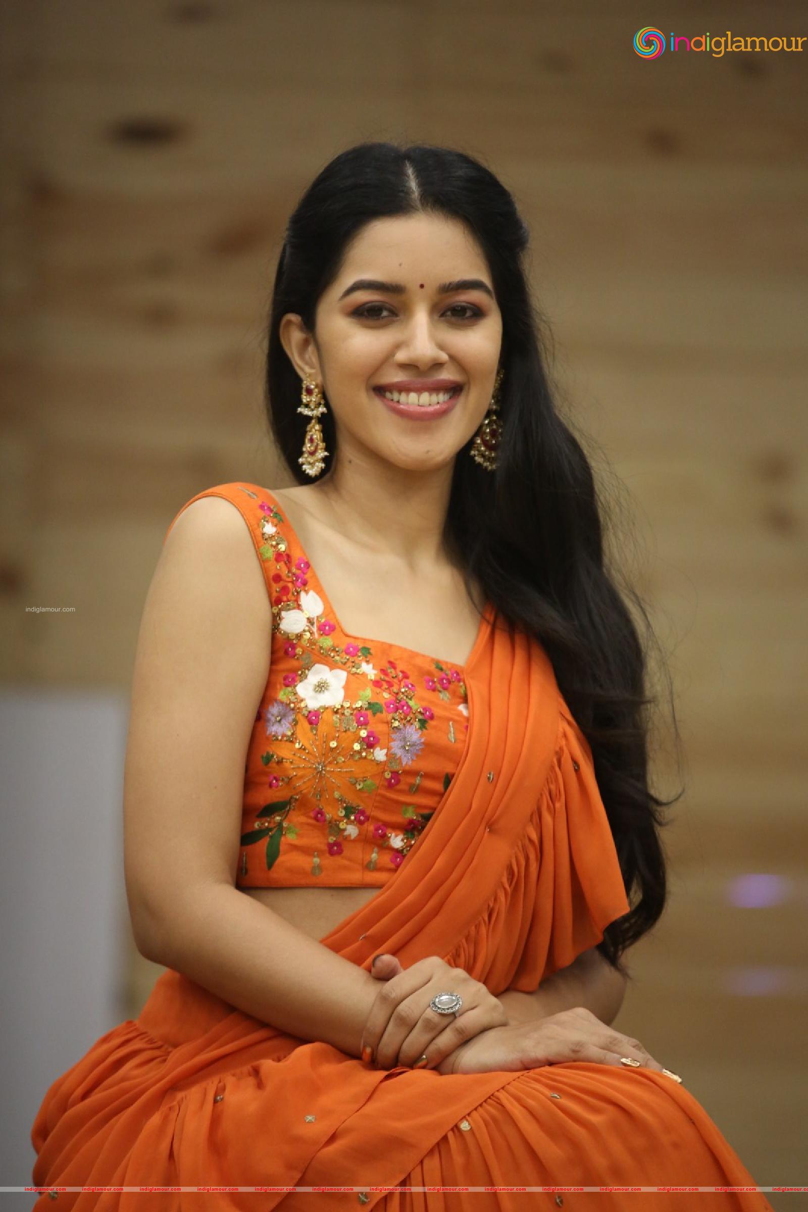 Mirnalini Ravi Actress hd photo