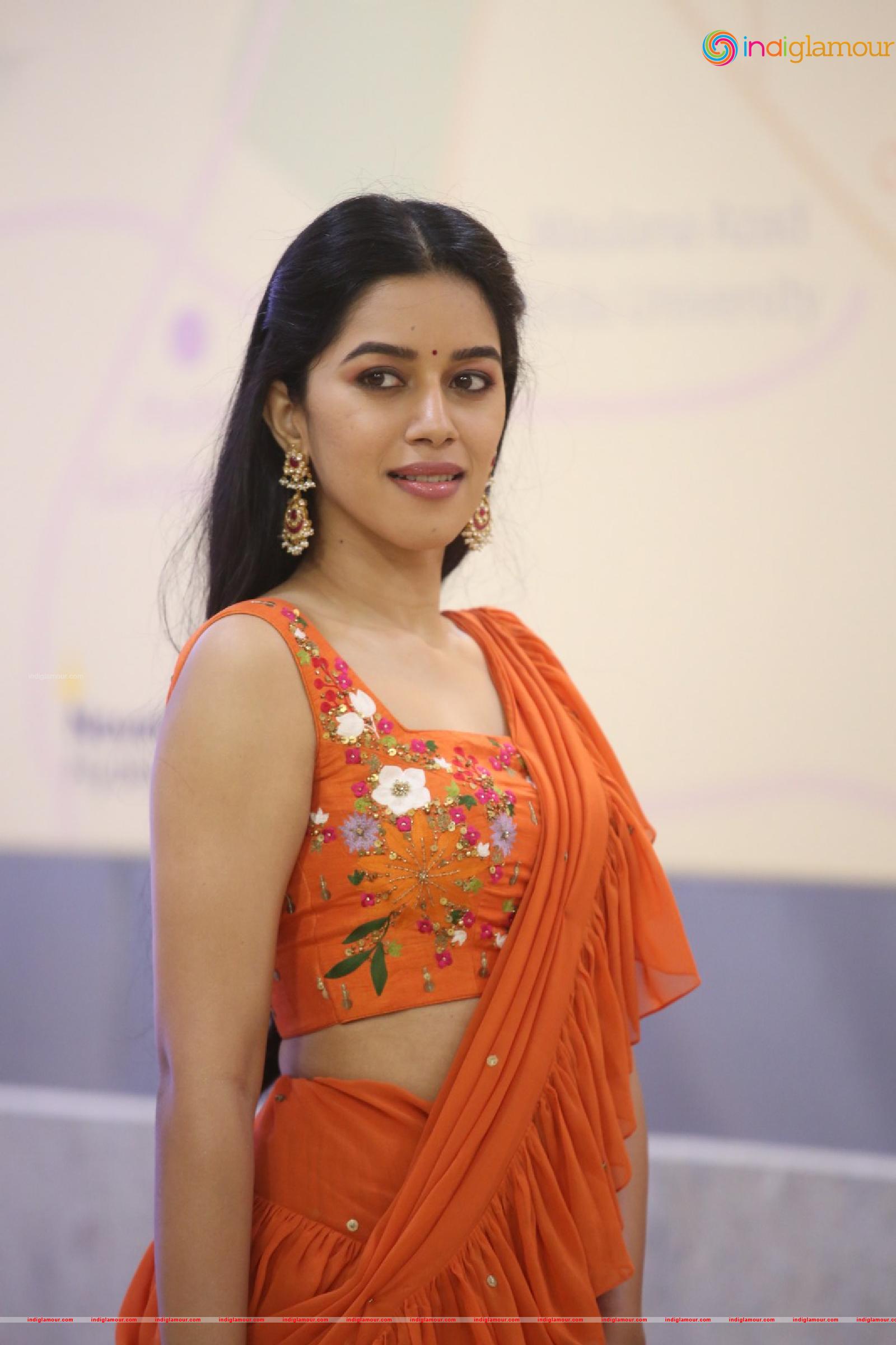 Mirnalini Ravi Actress hd photo