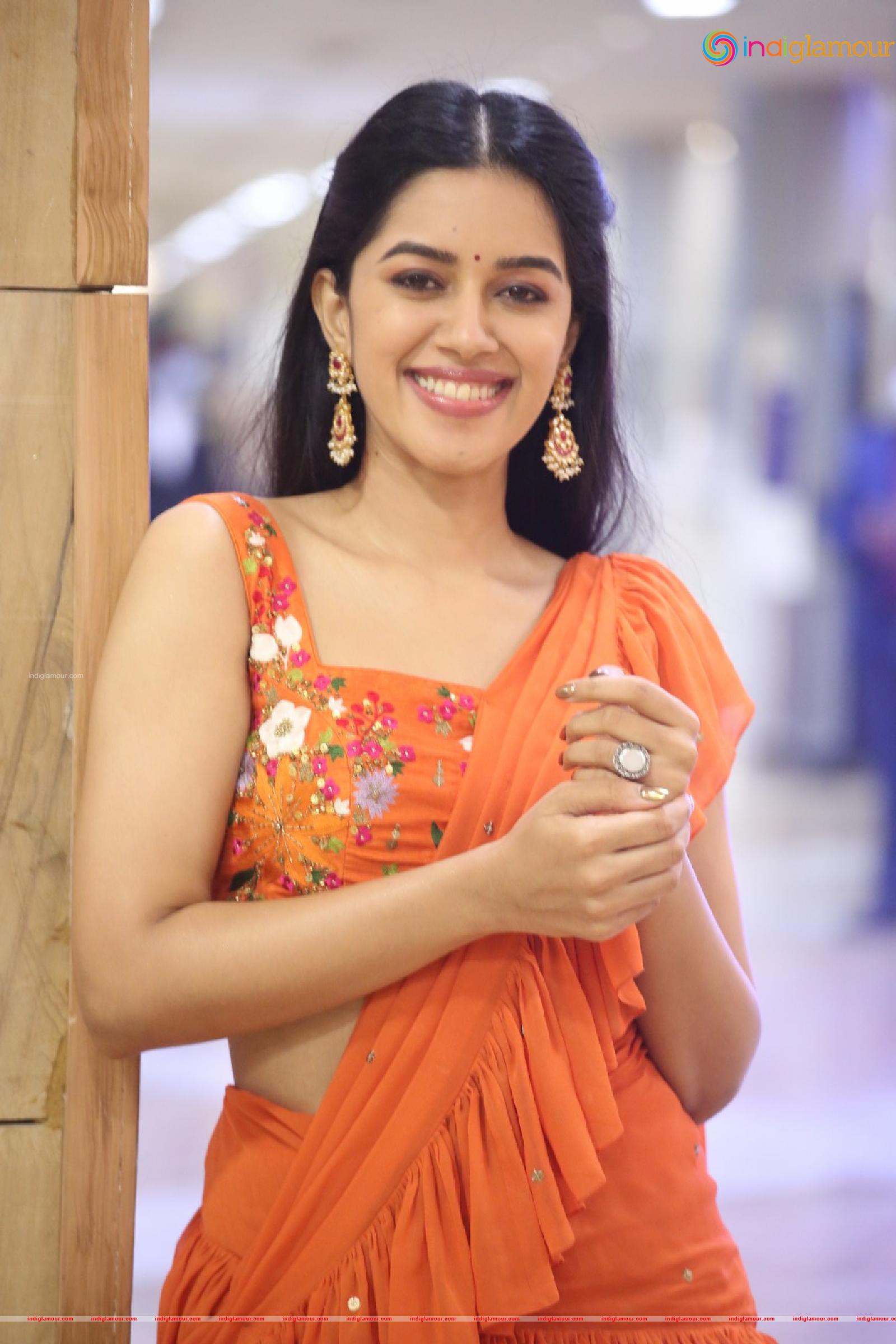 Mirnalini Ravi Actress hd photo