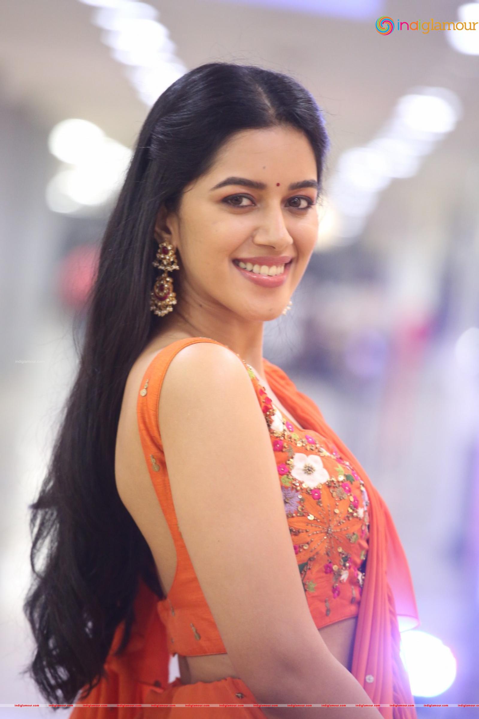 Mirnalini Ravi Actress hd photo