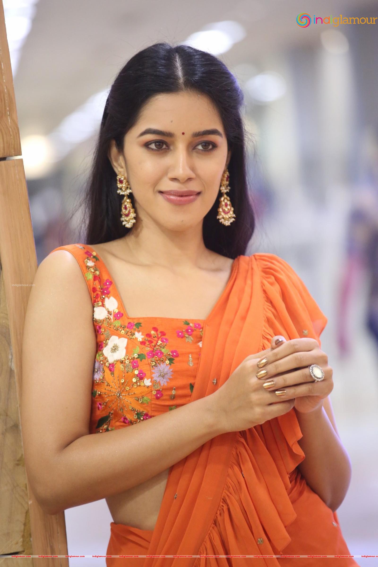 Mirnalini Ravi Actress hd photo
