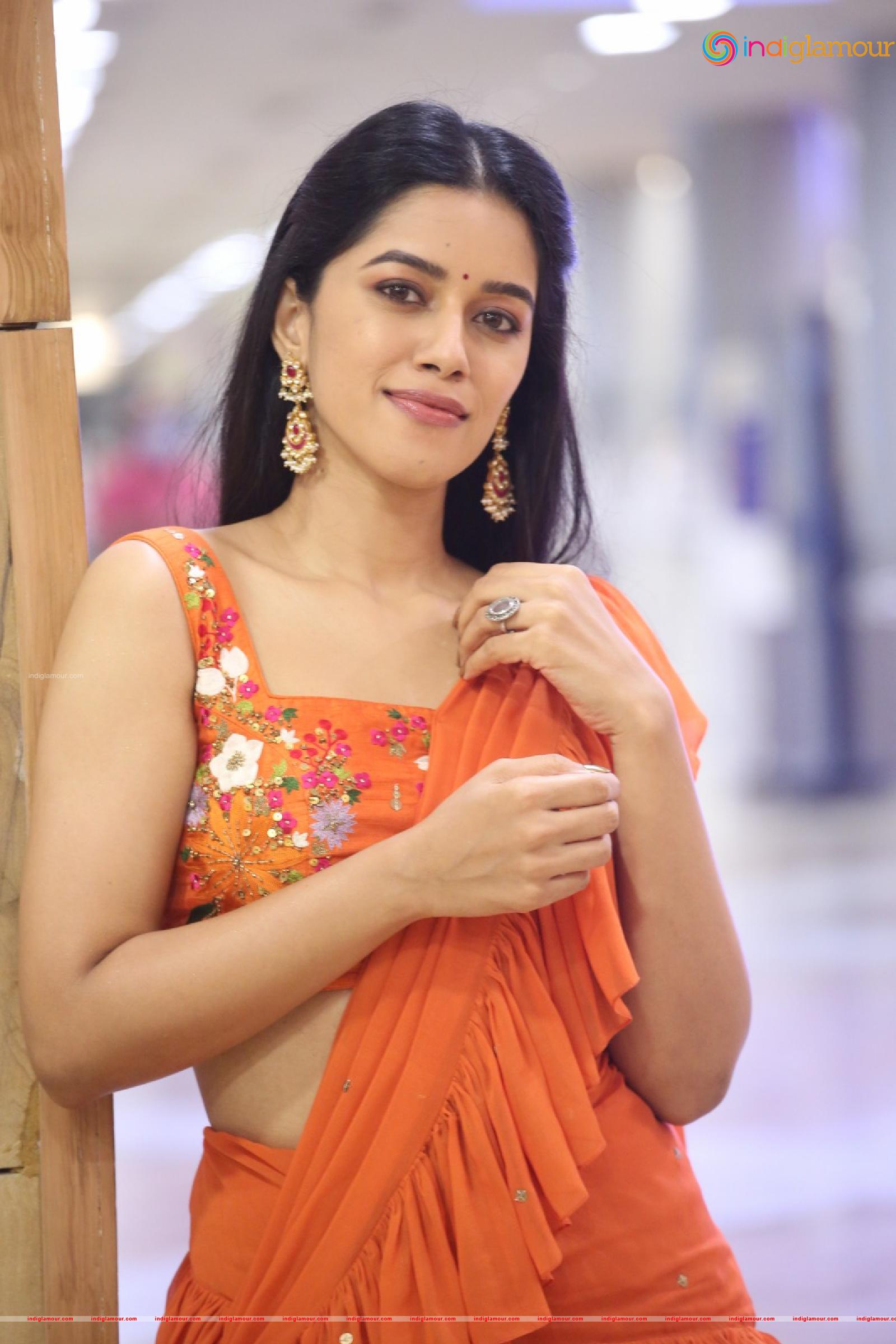 Mirnalini Ravi Actress hd photo