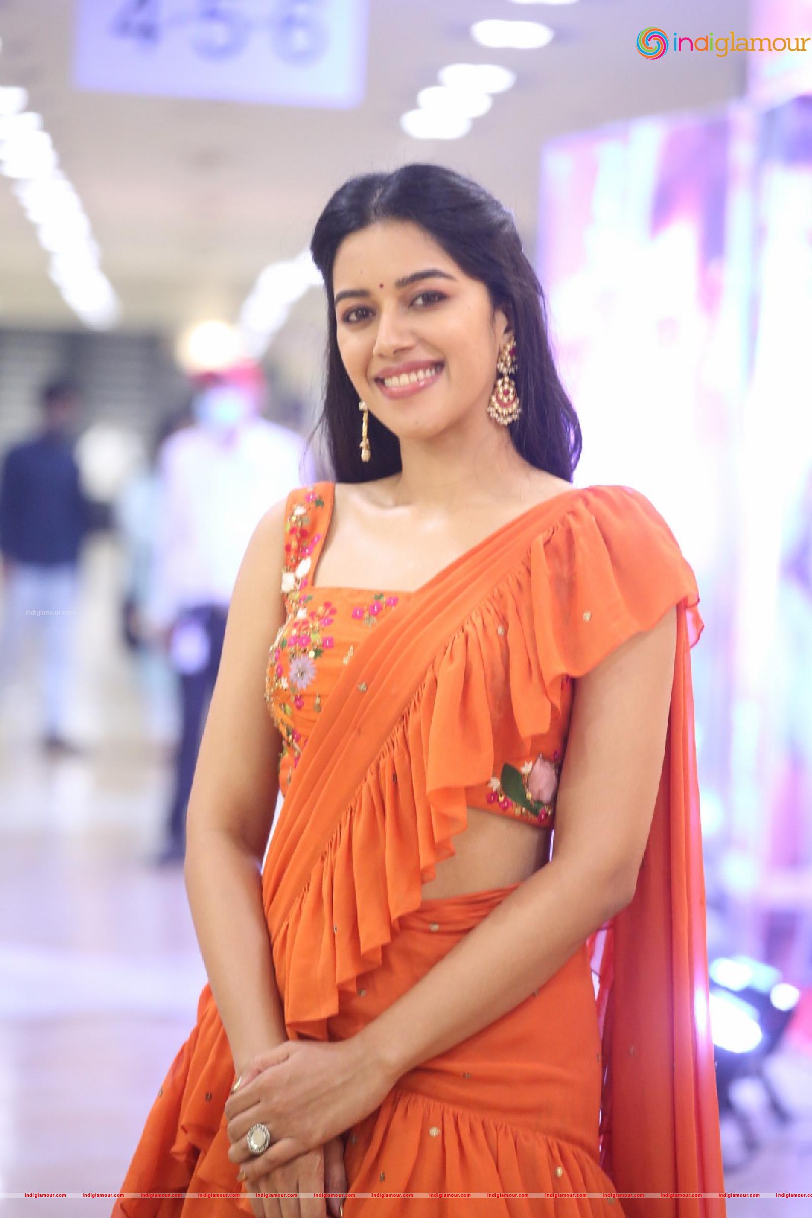Mirnalini Ravi Actress hd photo