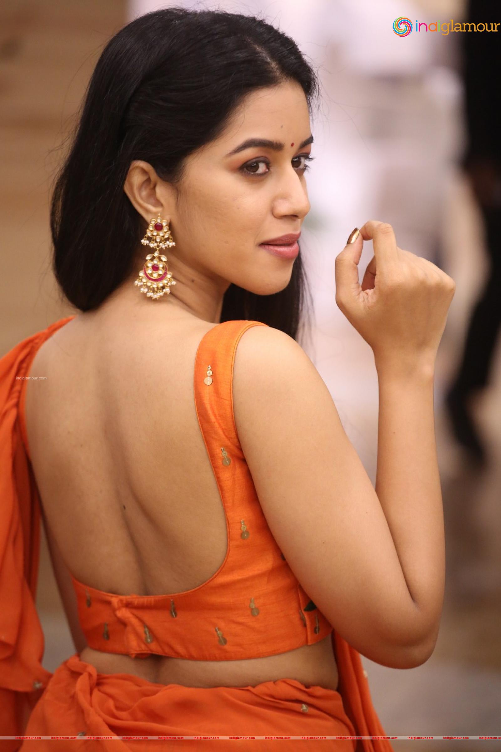 Mirnalini Ravi Actress hd photo
