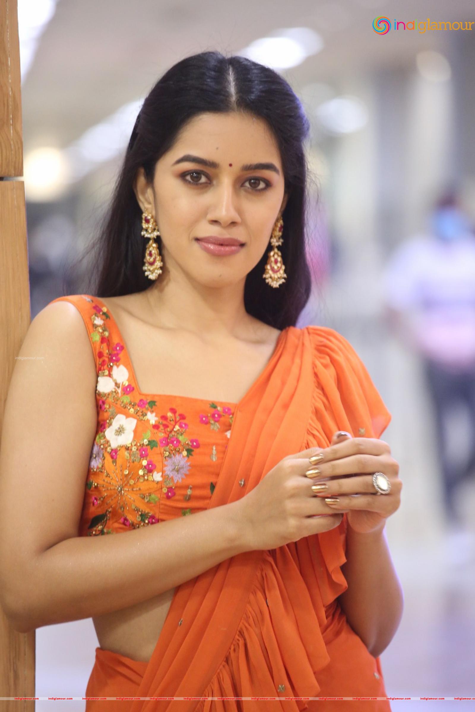 Mirnalini Ravi Actress hd photo