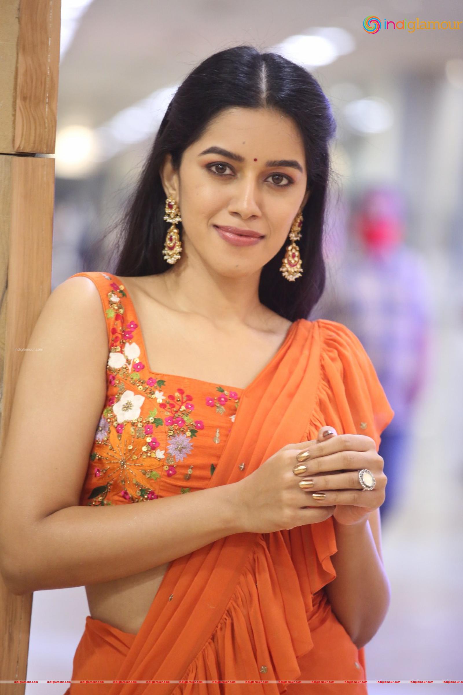 Mirnalini Ravi Actress hd photo