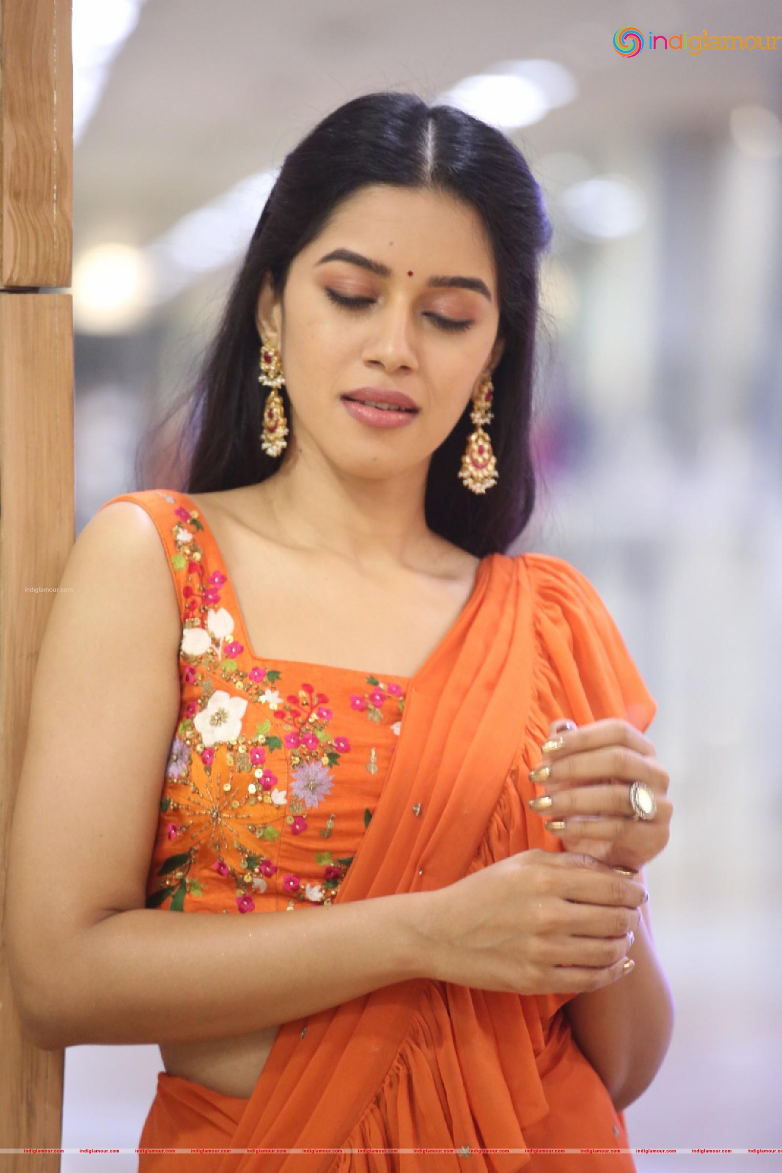 Mirnalini Ravi Actress hd photo