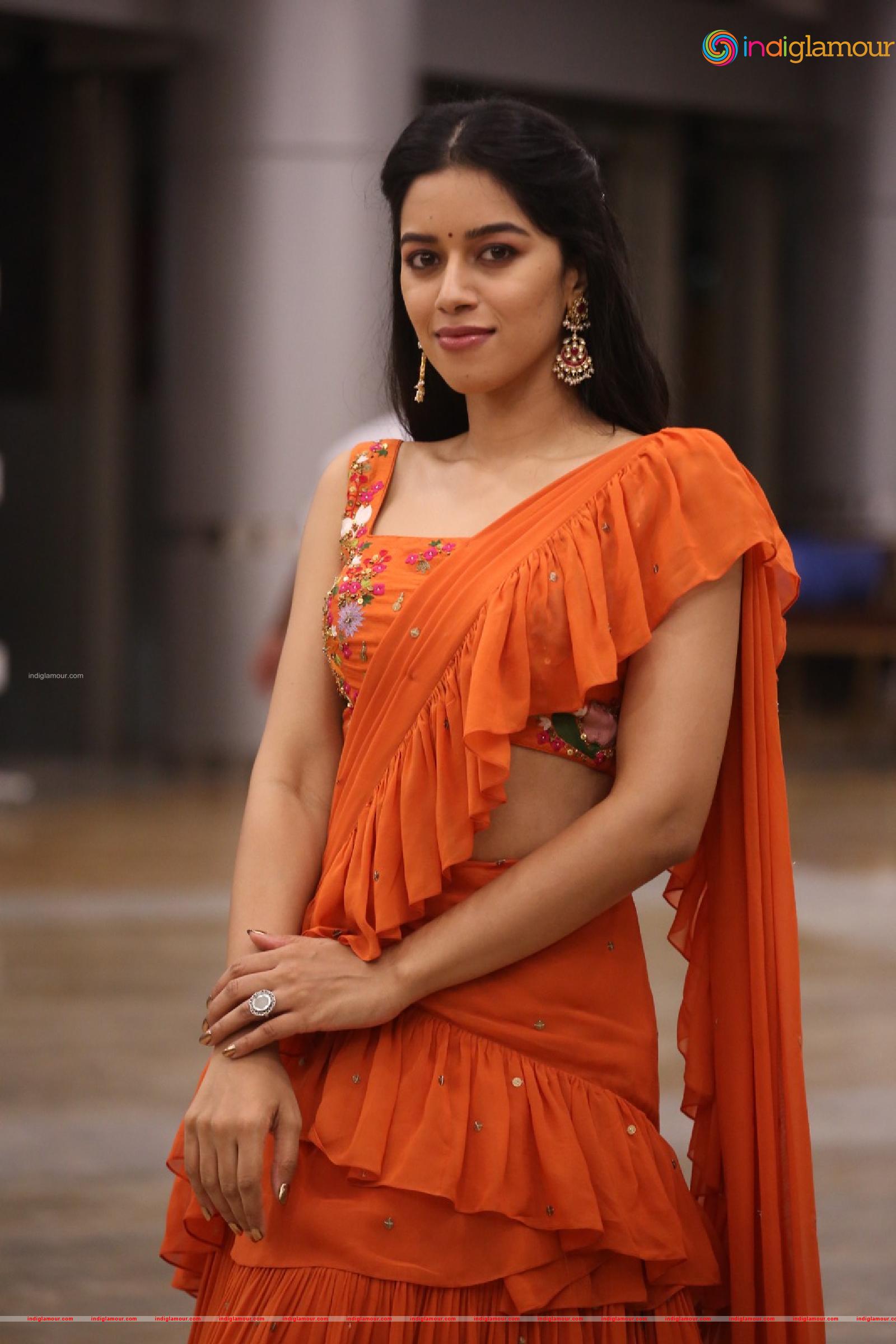 Mirnalini Ravi Actress hd photo
