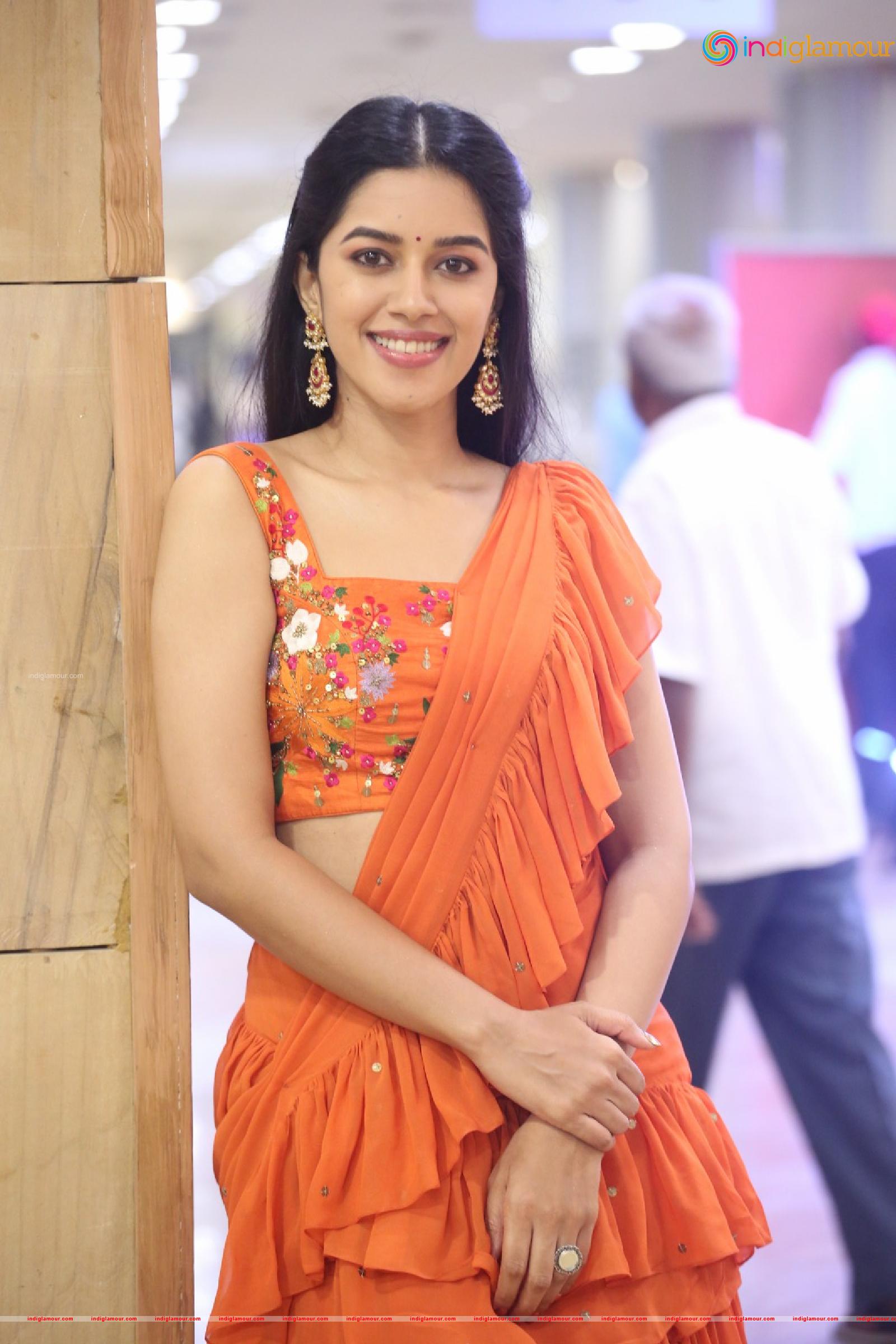 Mirnalini Ravi Actress hd photo