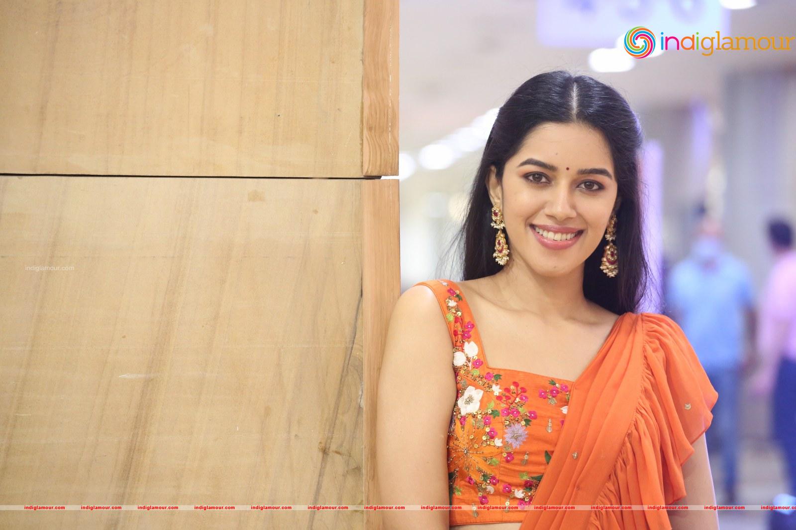Mirnalini Ravi Actress hd photo