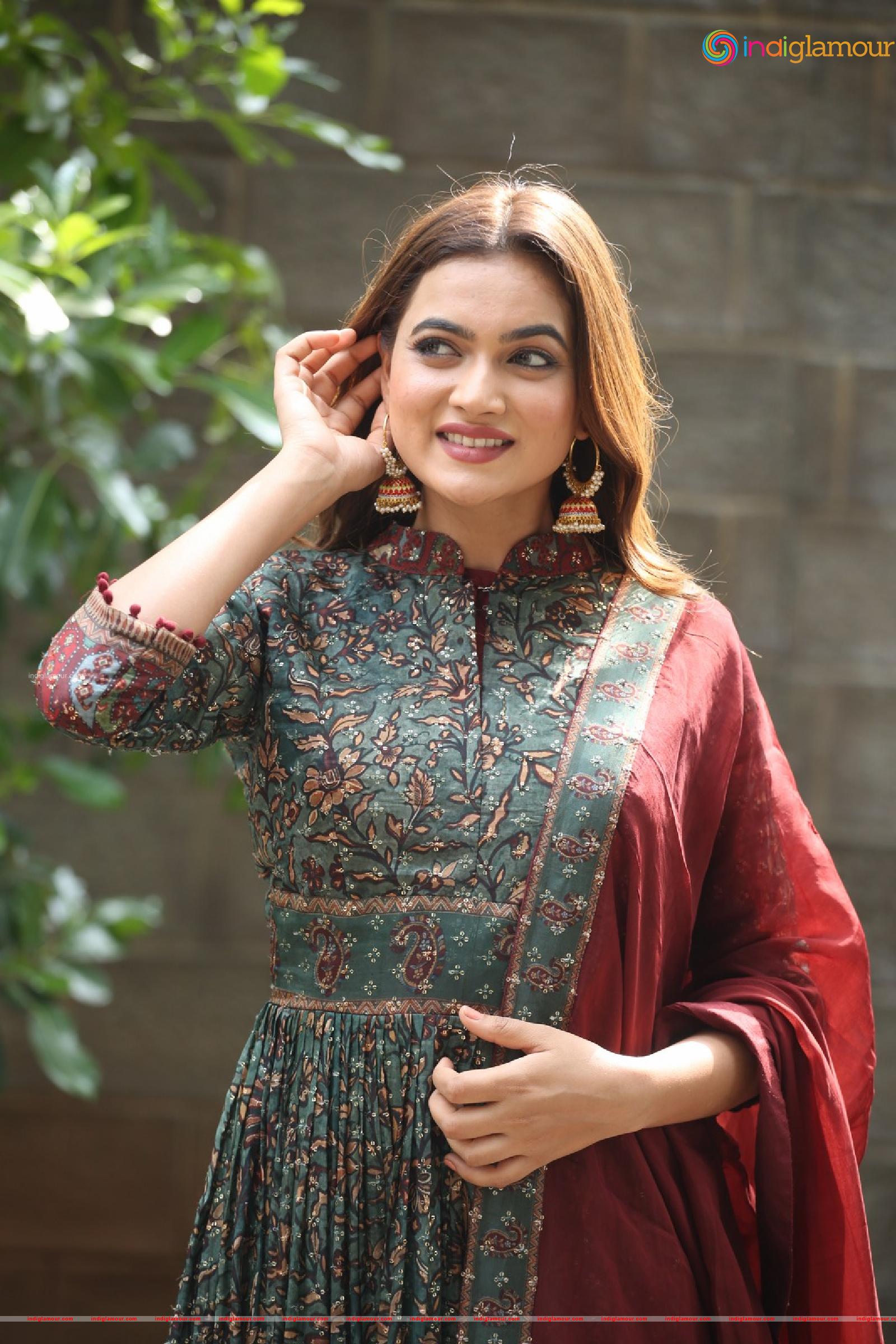 Reva Actress hd photo