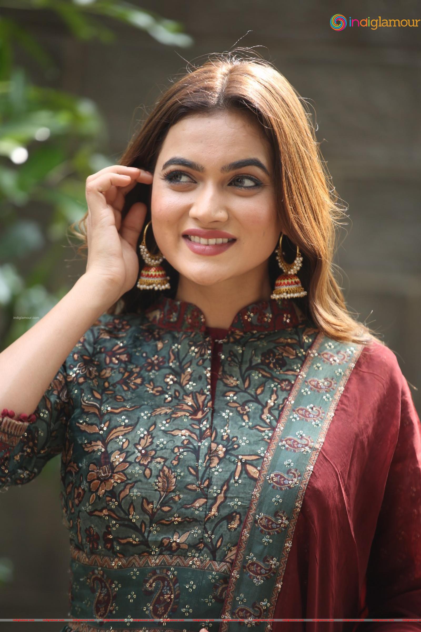 Reva Actress hd photo