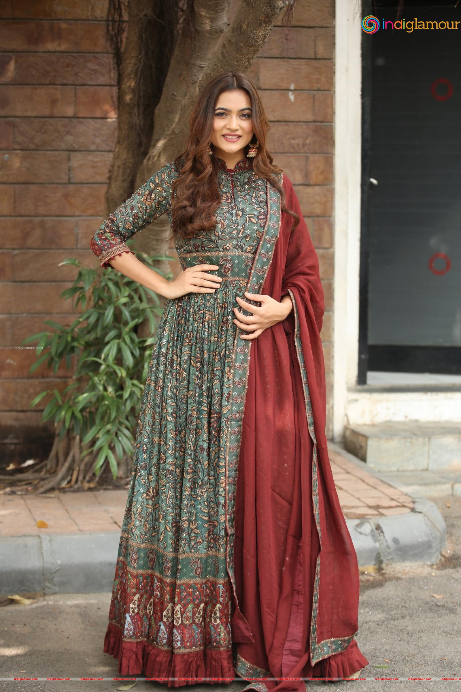 Reva Actress hd photo
