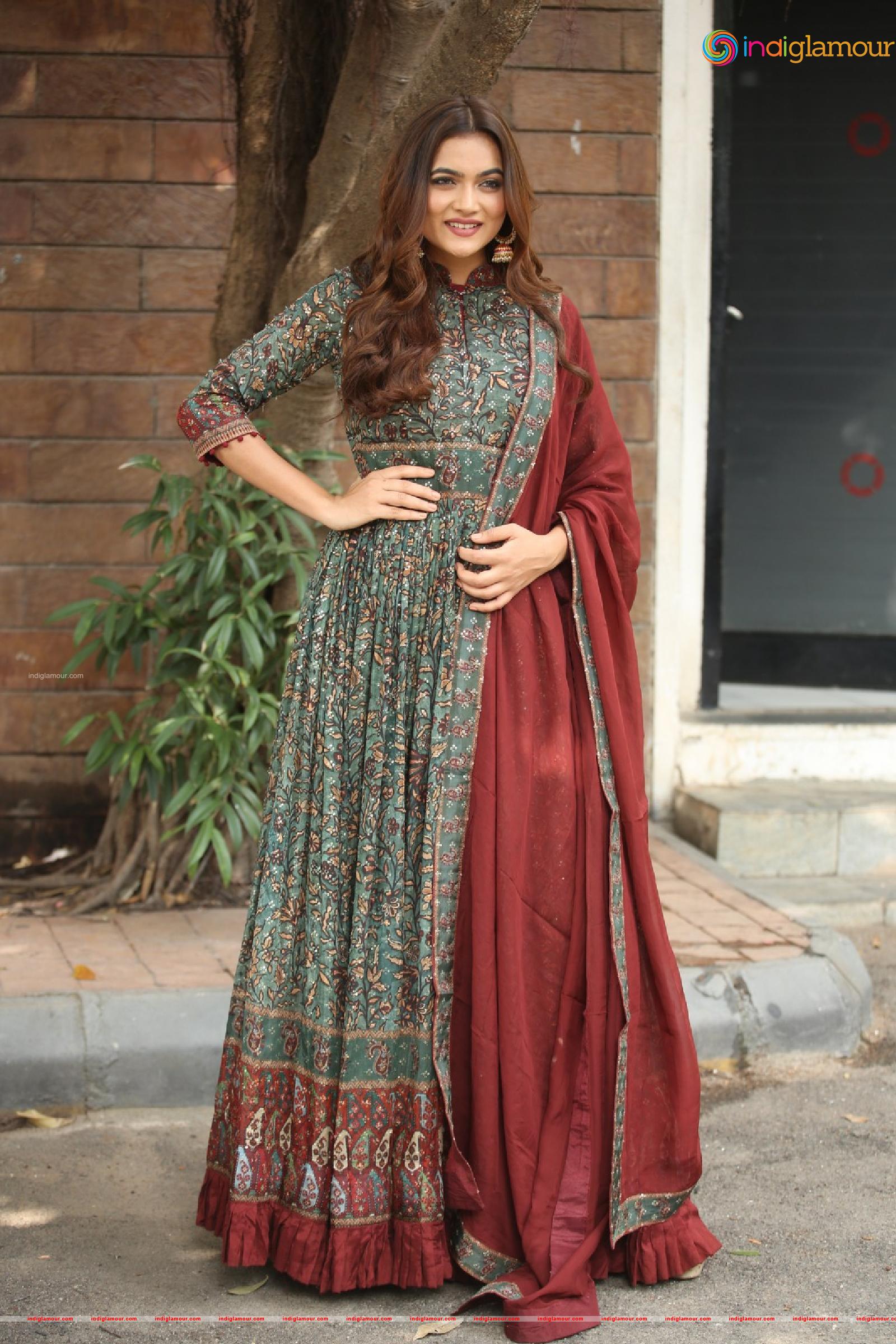 Reva Actress hd photo