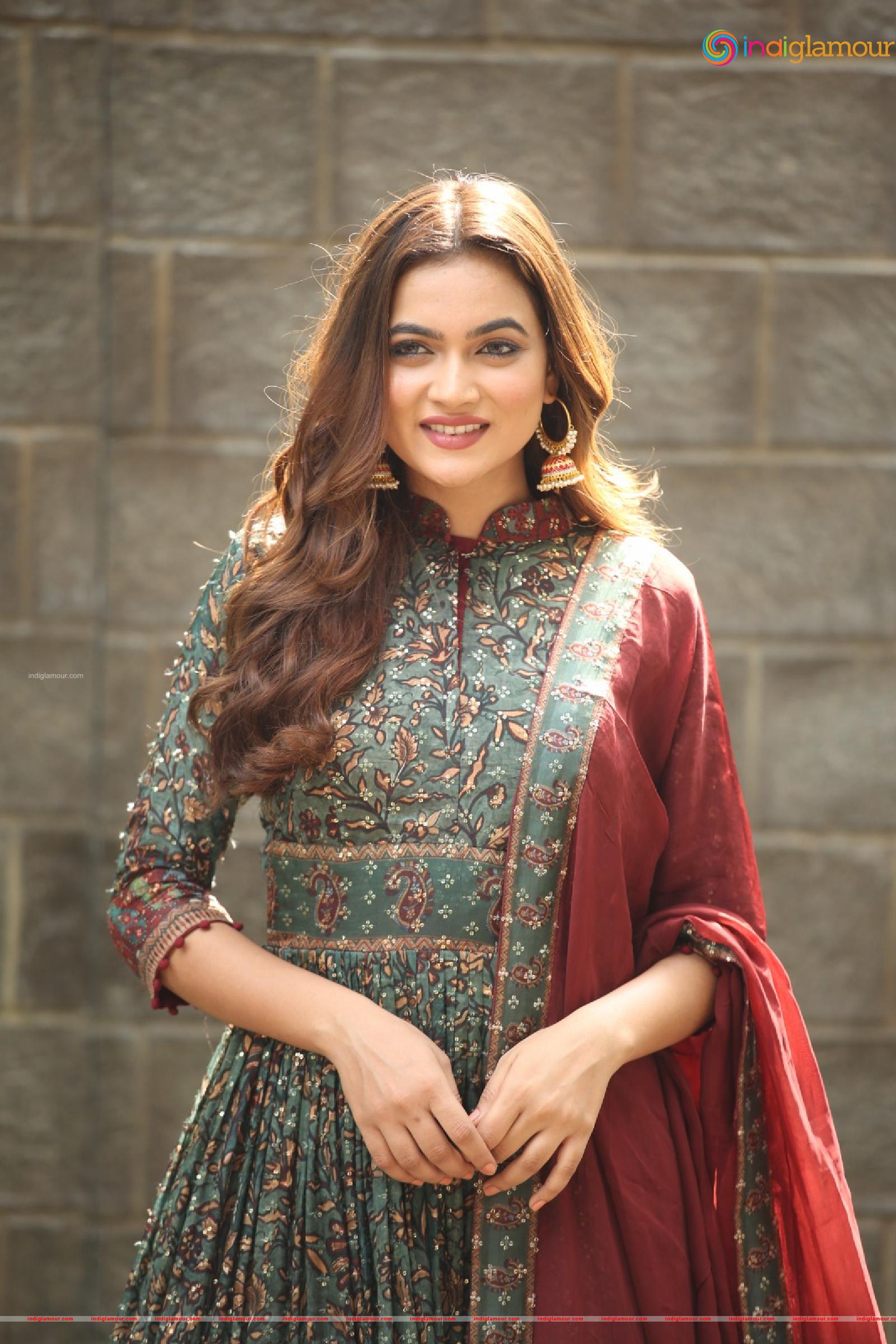 Reva Actress hd photo