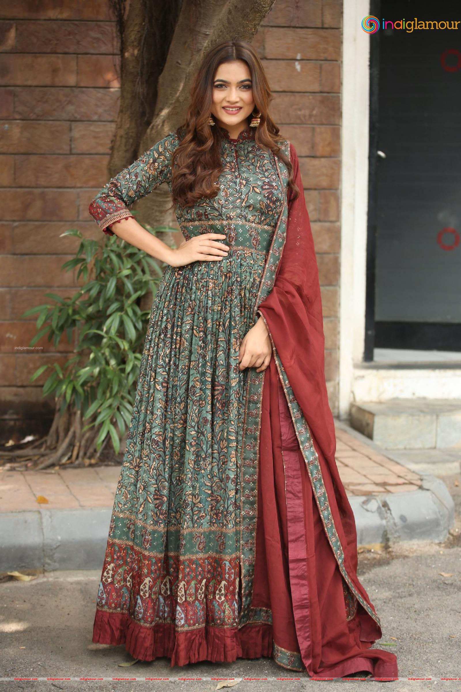 Reva Actress hd photo