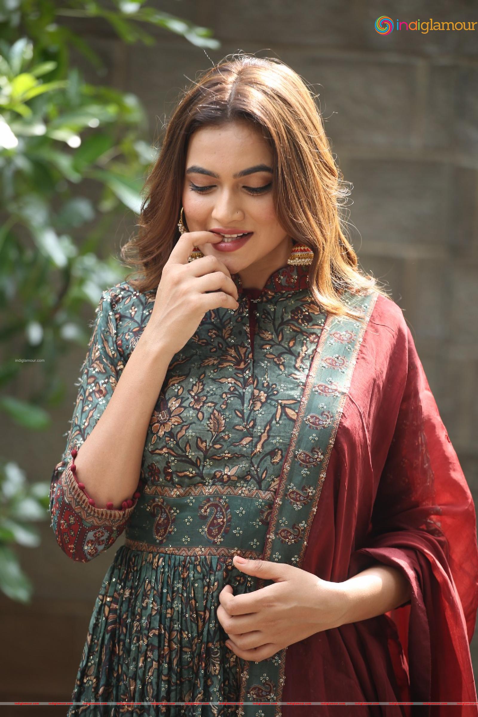 Reva Actress hd photo