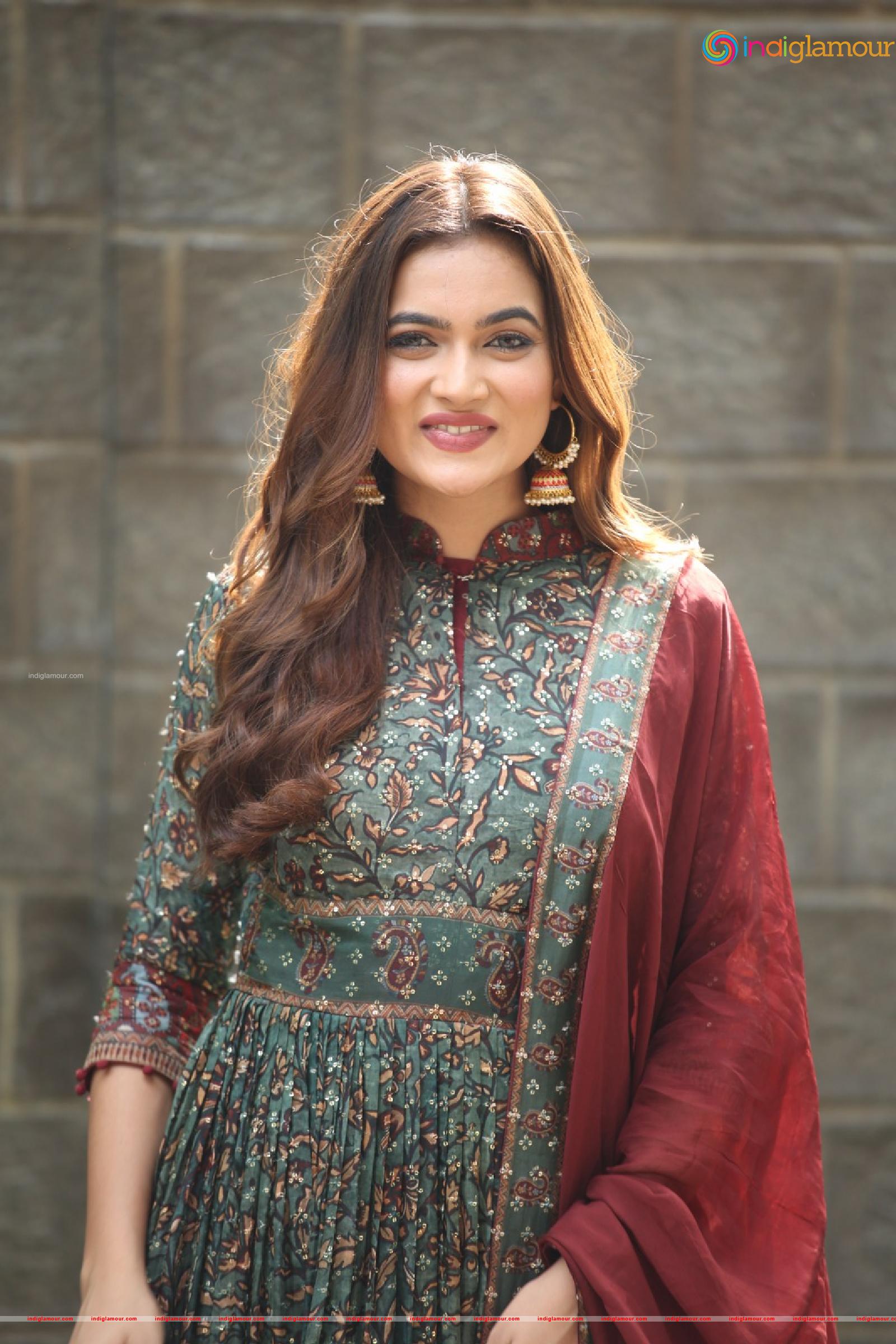 Reva Actress hd photo