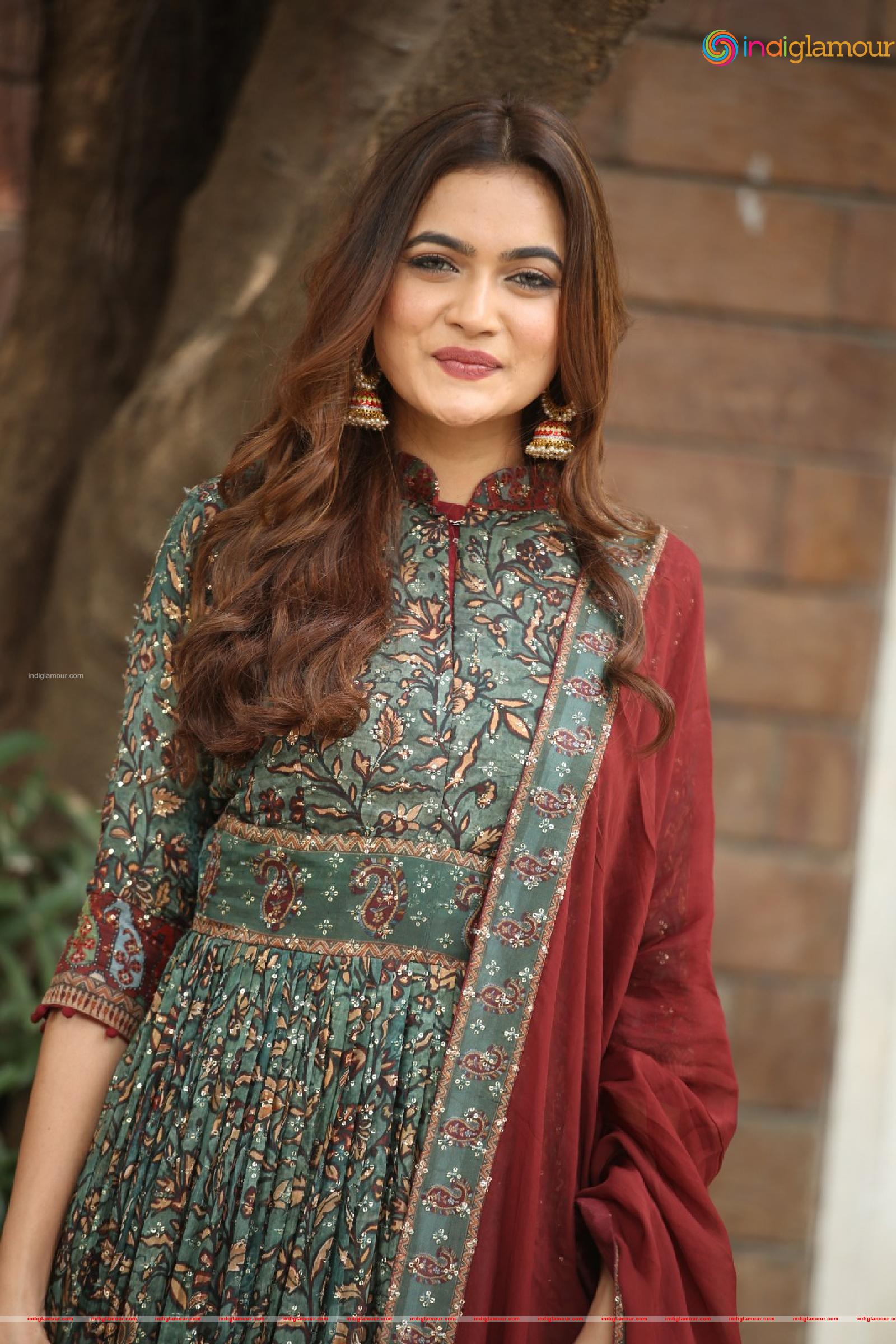 Reva Actress hd photo