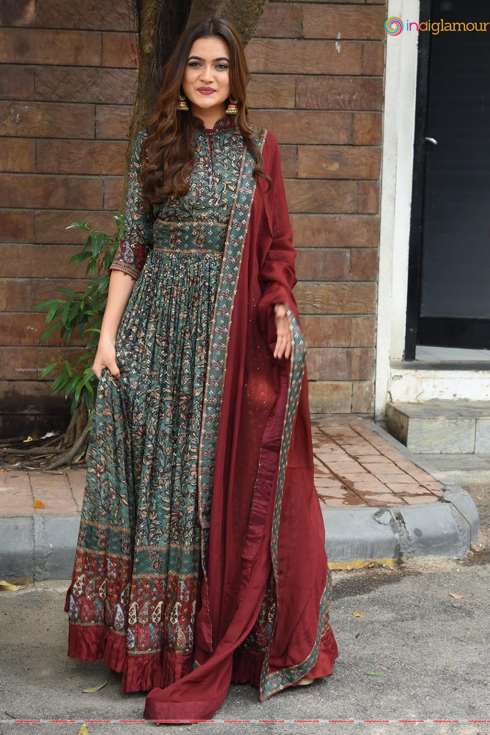 Reva Actress hd photo