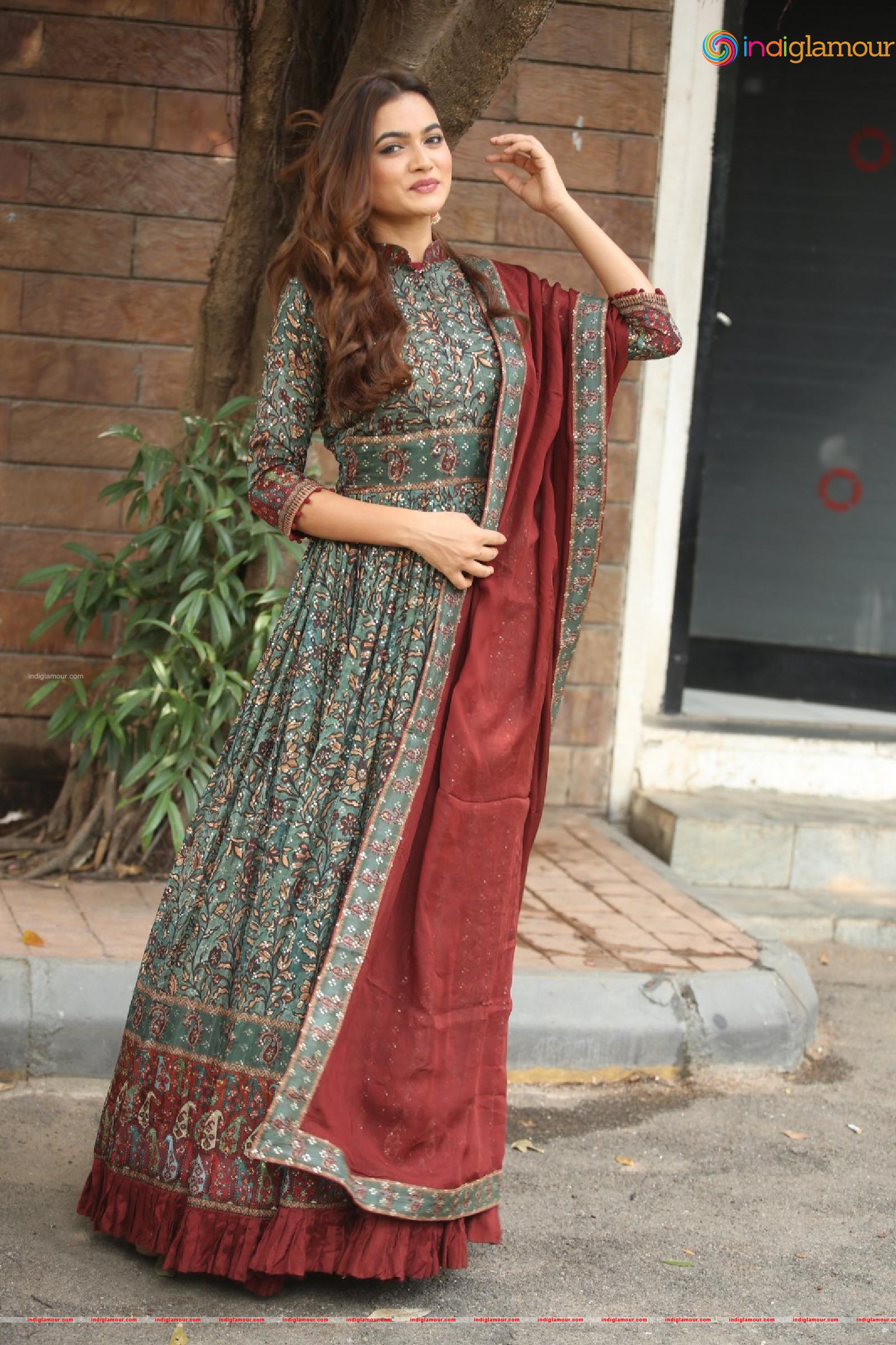 Reva Actress hd photo